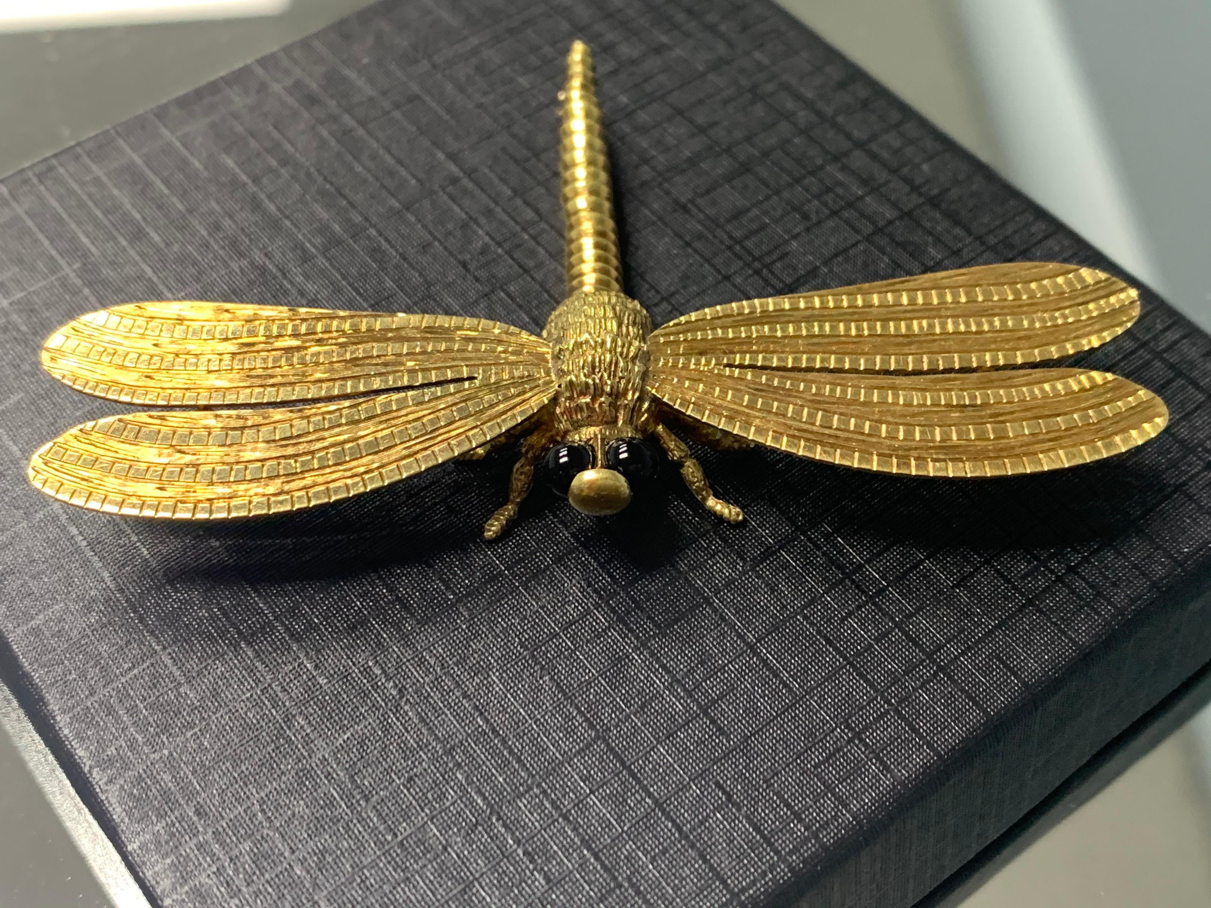 Dragonfly Onyx and 18 Karat Yellow Gold Pin For Sale 3