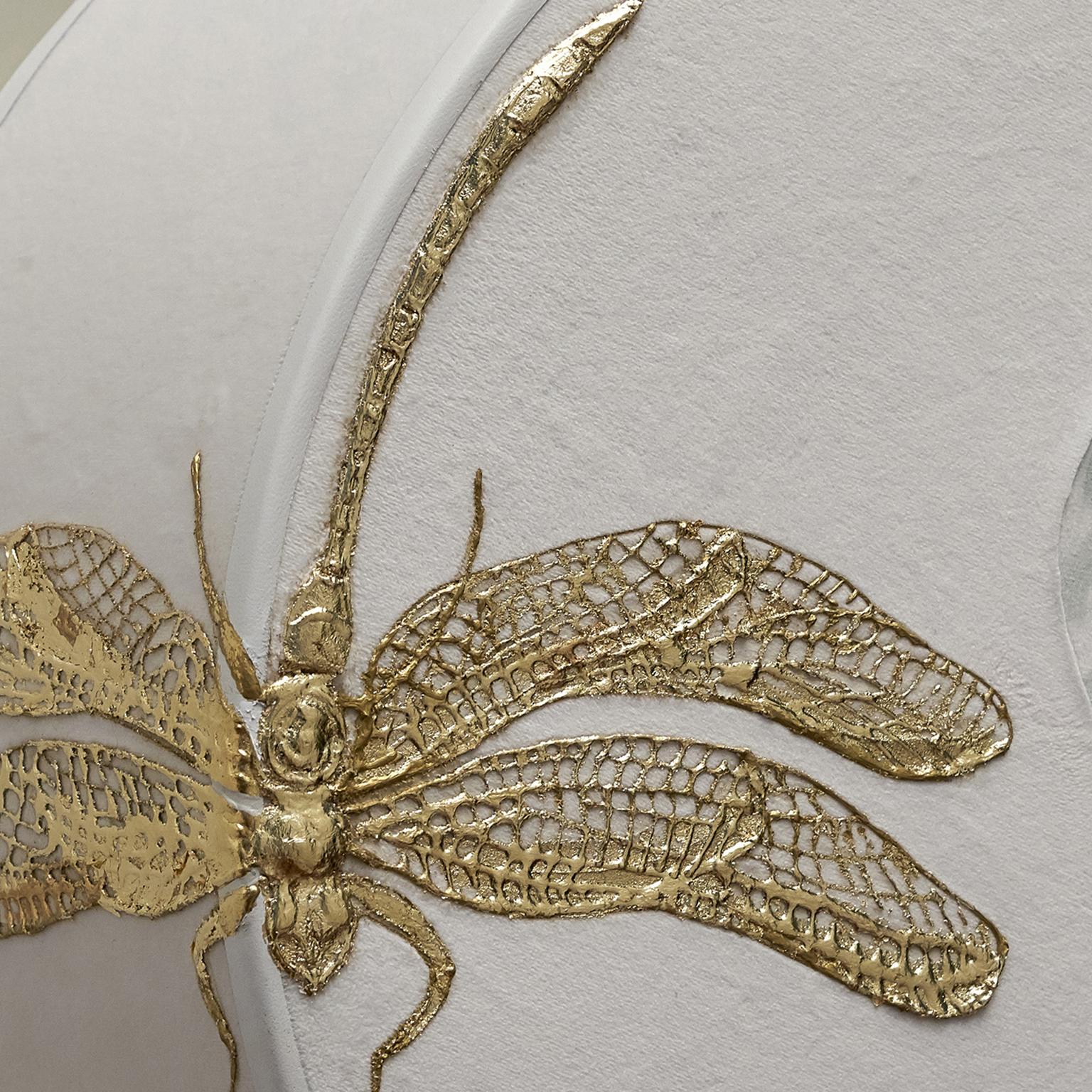 Dragonfly Pattern Sconce Lamps Handmade Velvet and Natural Brass, Marbled-Effect For Sale 1