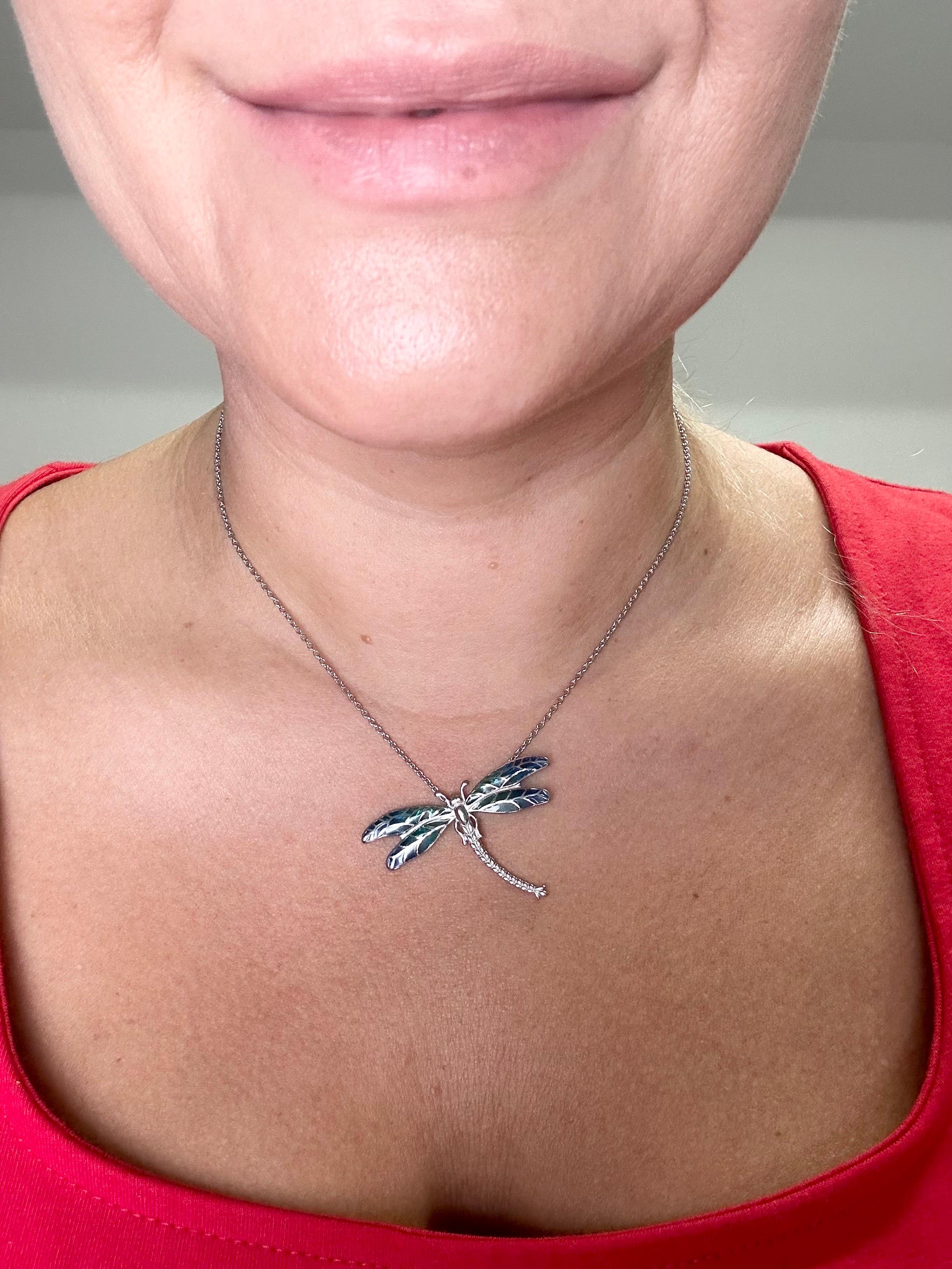 Collana con ciondolo a forma di libellula ciondolo in smalto 925 ss In condizioni Nuovo in vendita a Jupiter, FL