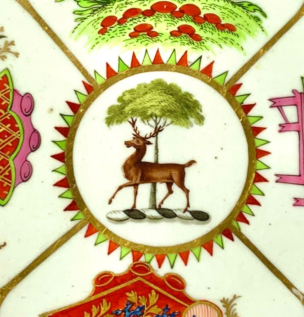 Dragons in Compartments Porcelain Platter & 3 Plates Worcester Hand Painted 1820 In Excellent Condition In Katonah, NY