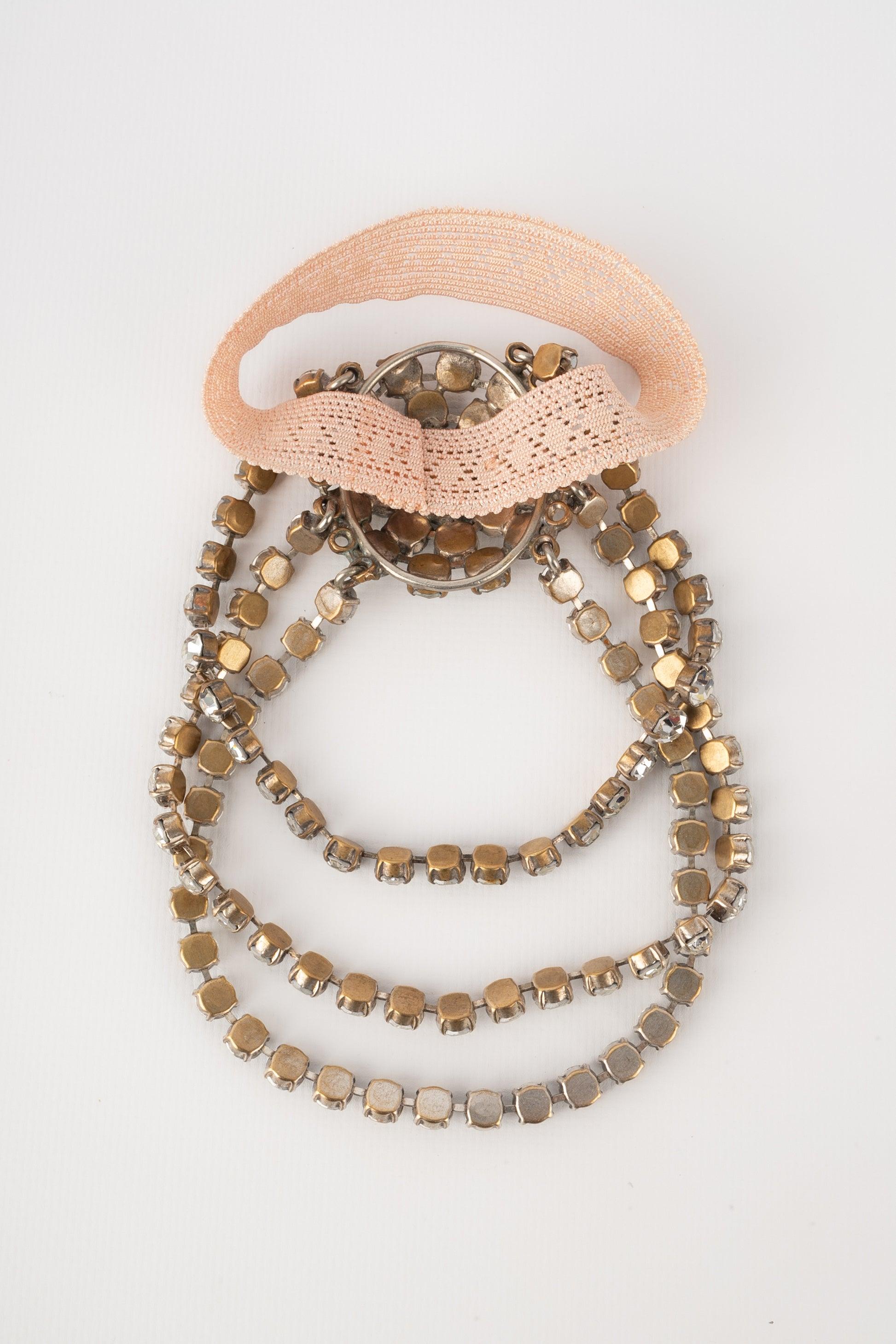 Dramatisches Armband mit Strasssteinen, 1920er Jahre Damen im Angebot