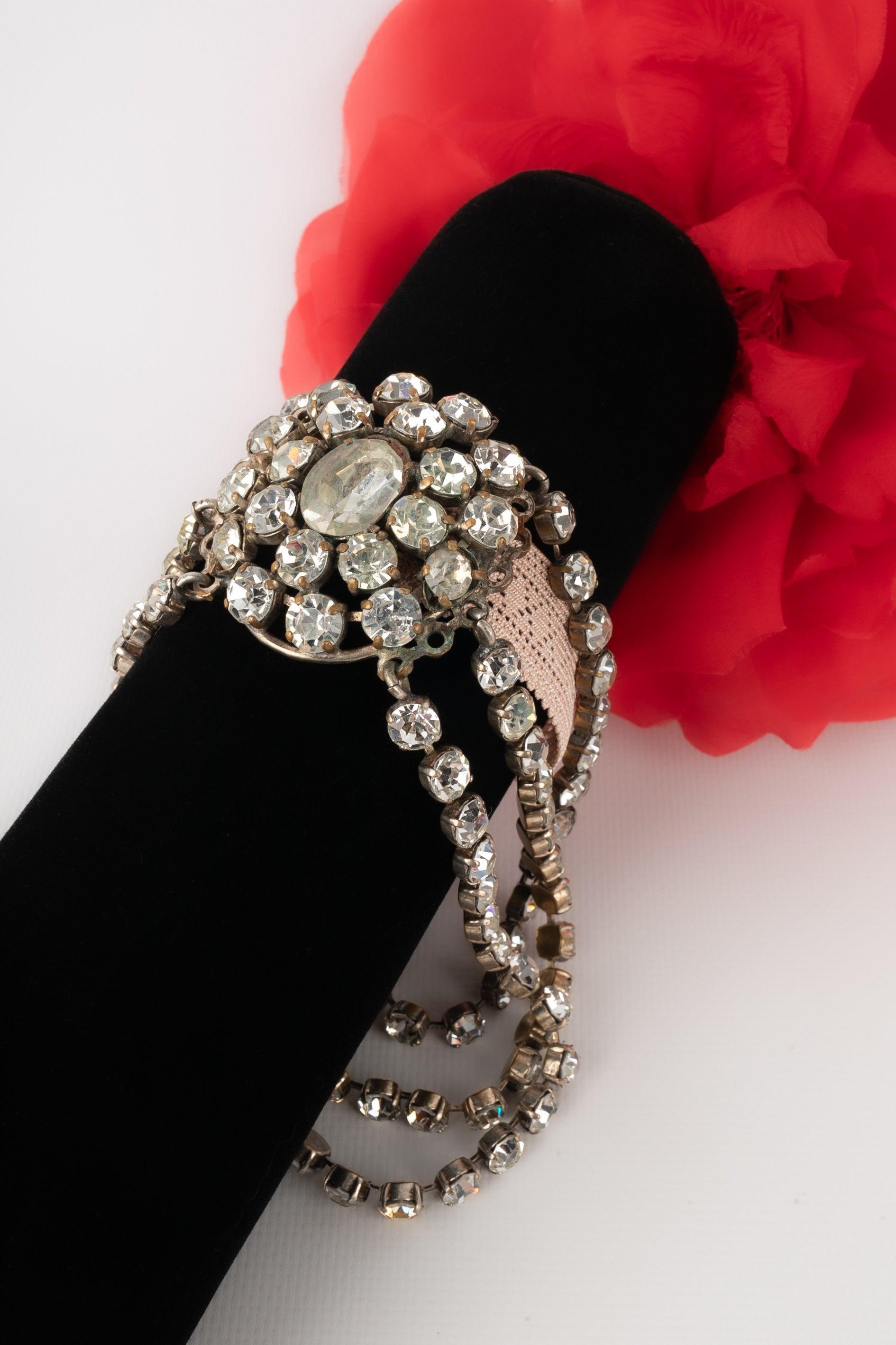 Dramatisches Armband mit Strasssteinen, 1920er Jahre im Angebot 3