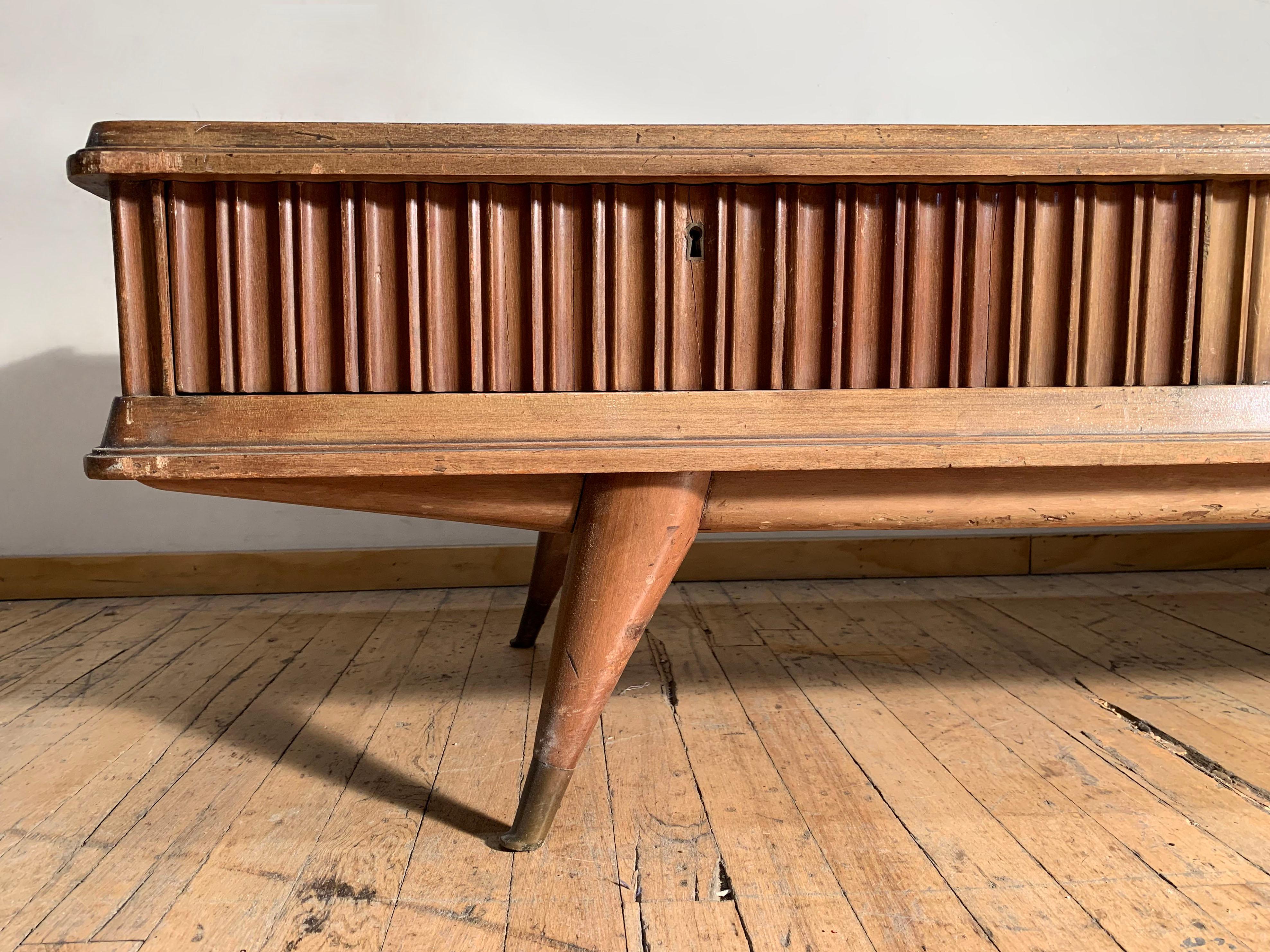 Argentine Dramatic 1940s Low Console Platform Bench Media Table by Eugenio Diez