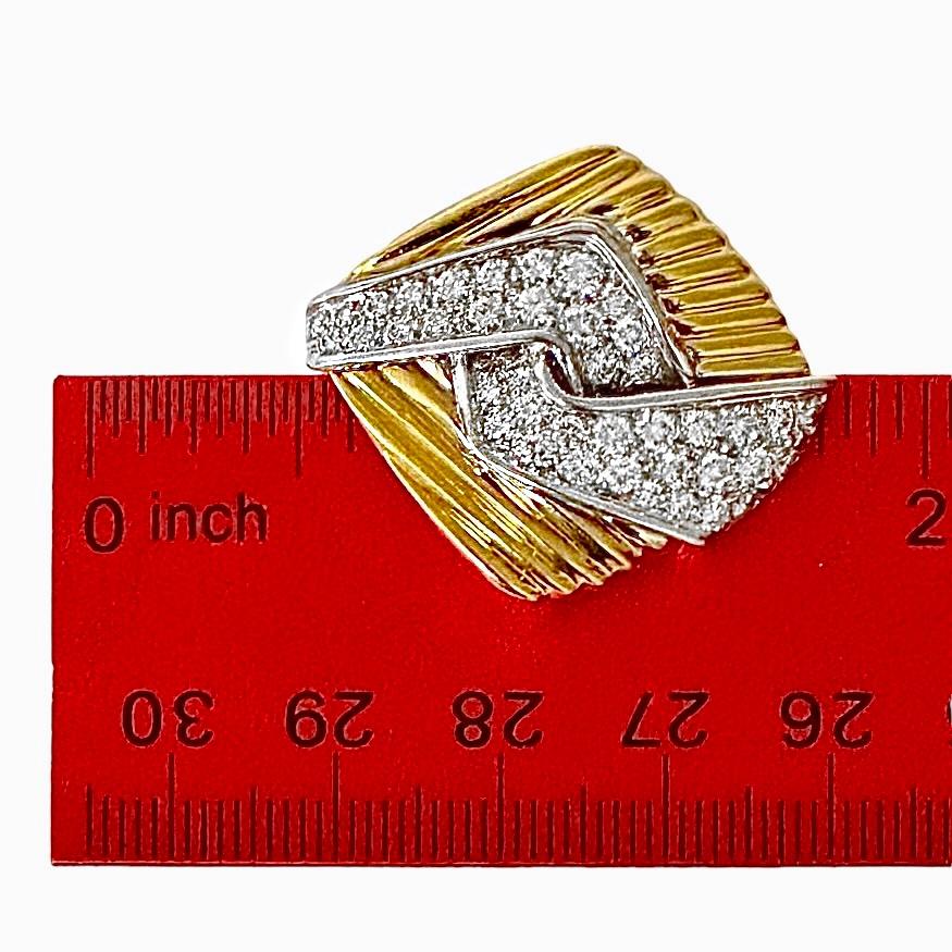 Dramatic 1970s 18K Yellow Gold Earrings with 4.5ct of G/VS2 Diamonds For Sale 4
