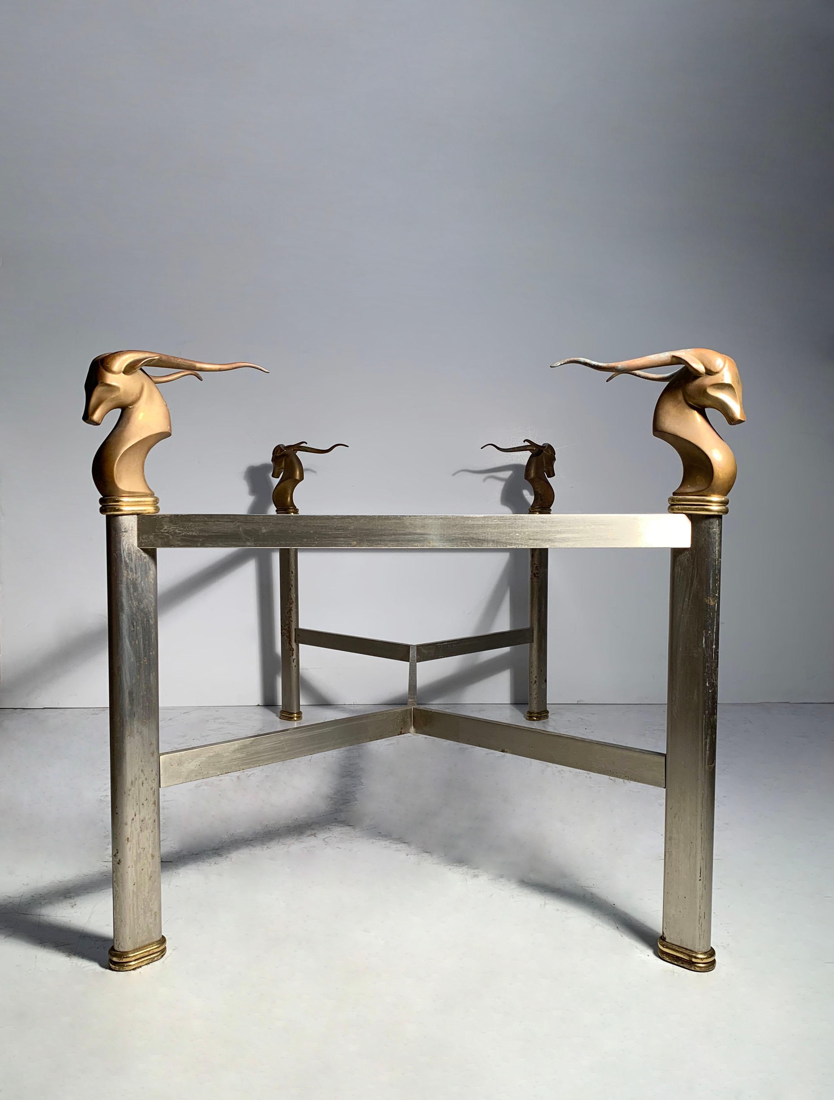 Dramatischer Antelope-Kopf-Schreibtisch/Esstisch aus massiver Bronze, 1970er / frühe 80er Jahre (Postmoderne) im Angebot