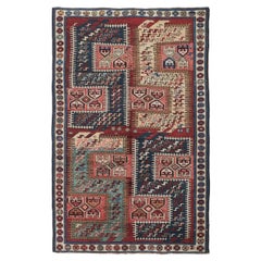 Dramatique tapis caucasien antique Karabagh