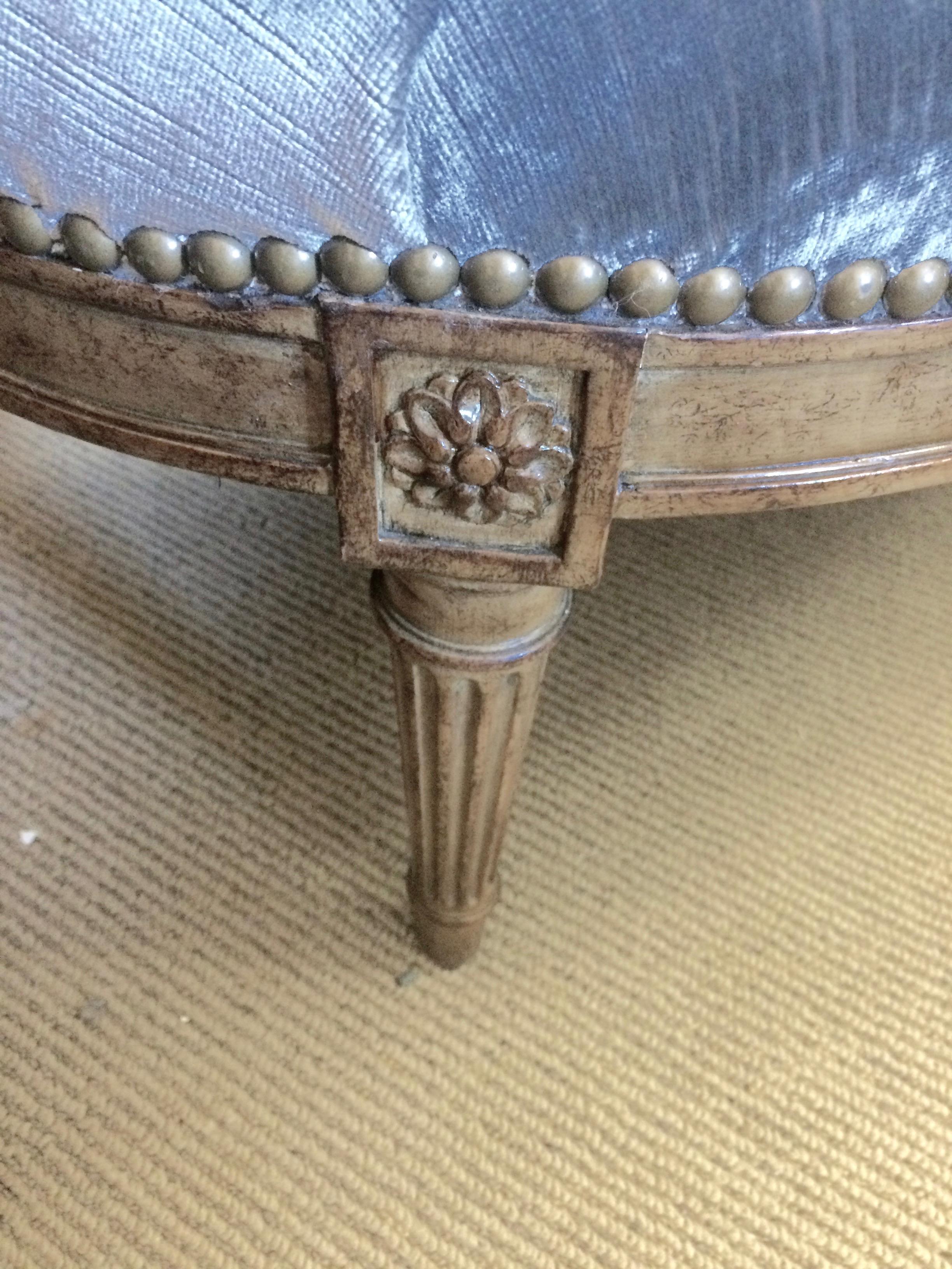 Dramatic Antique French Carved Wood and Velvet Neoclassical Loveseat Settee In Excellent Condition In Hopewell, NJ