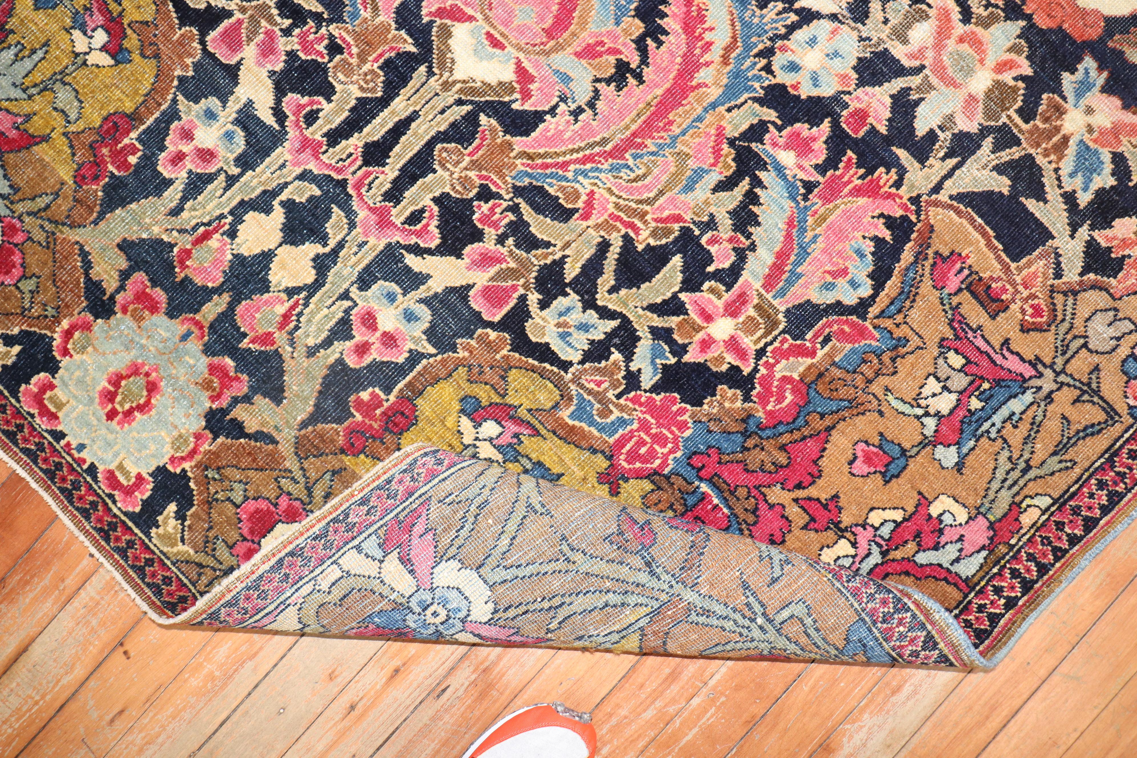 Dramatischer antiker persischer Isfahan-Teppich im Angebot 6