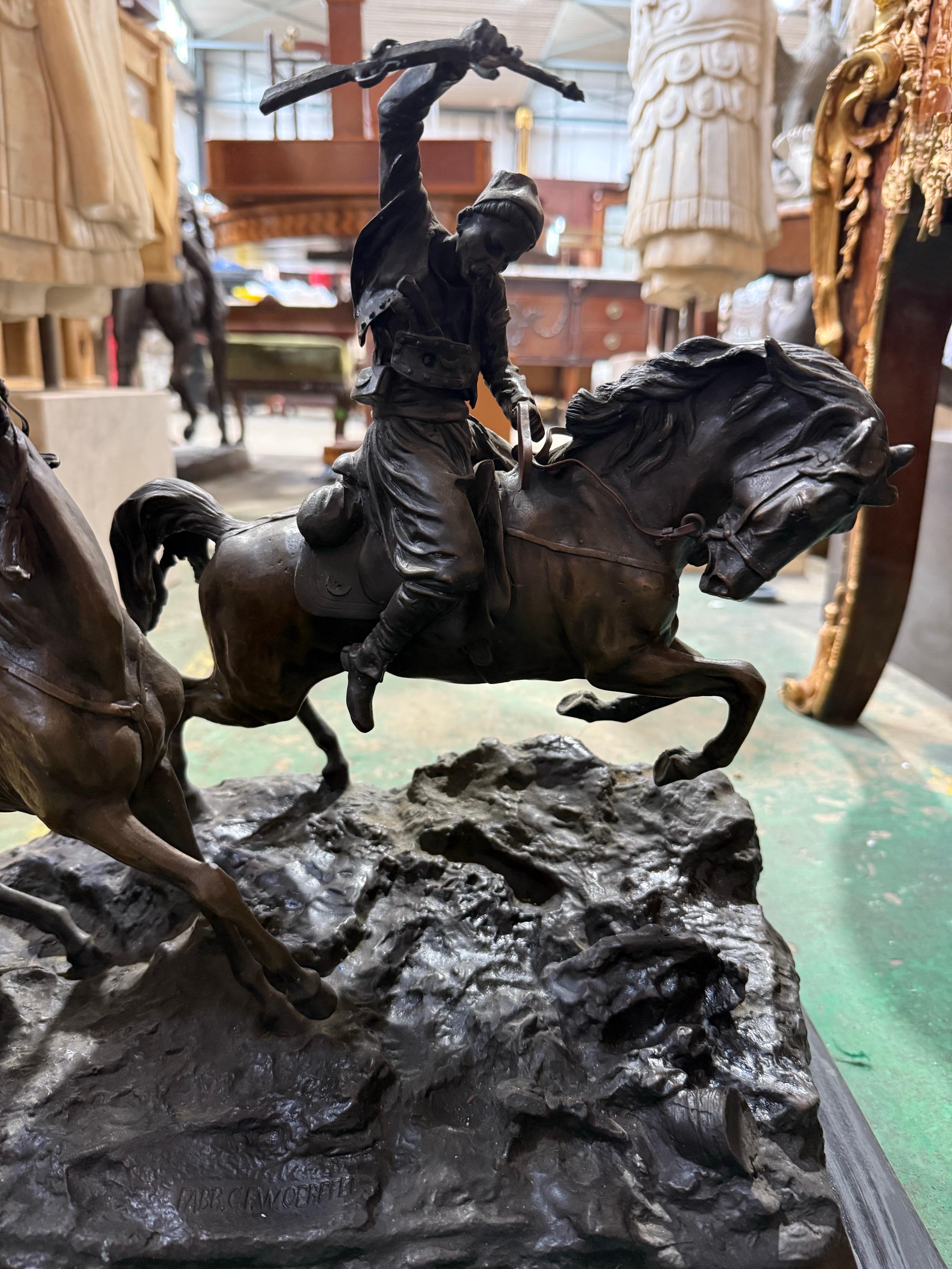 XX secolo Drammatica scena di battaglia equestre in bronzo - Firmata Lanchay in vendita