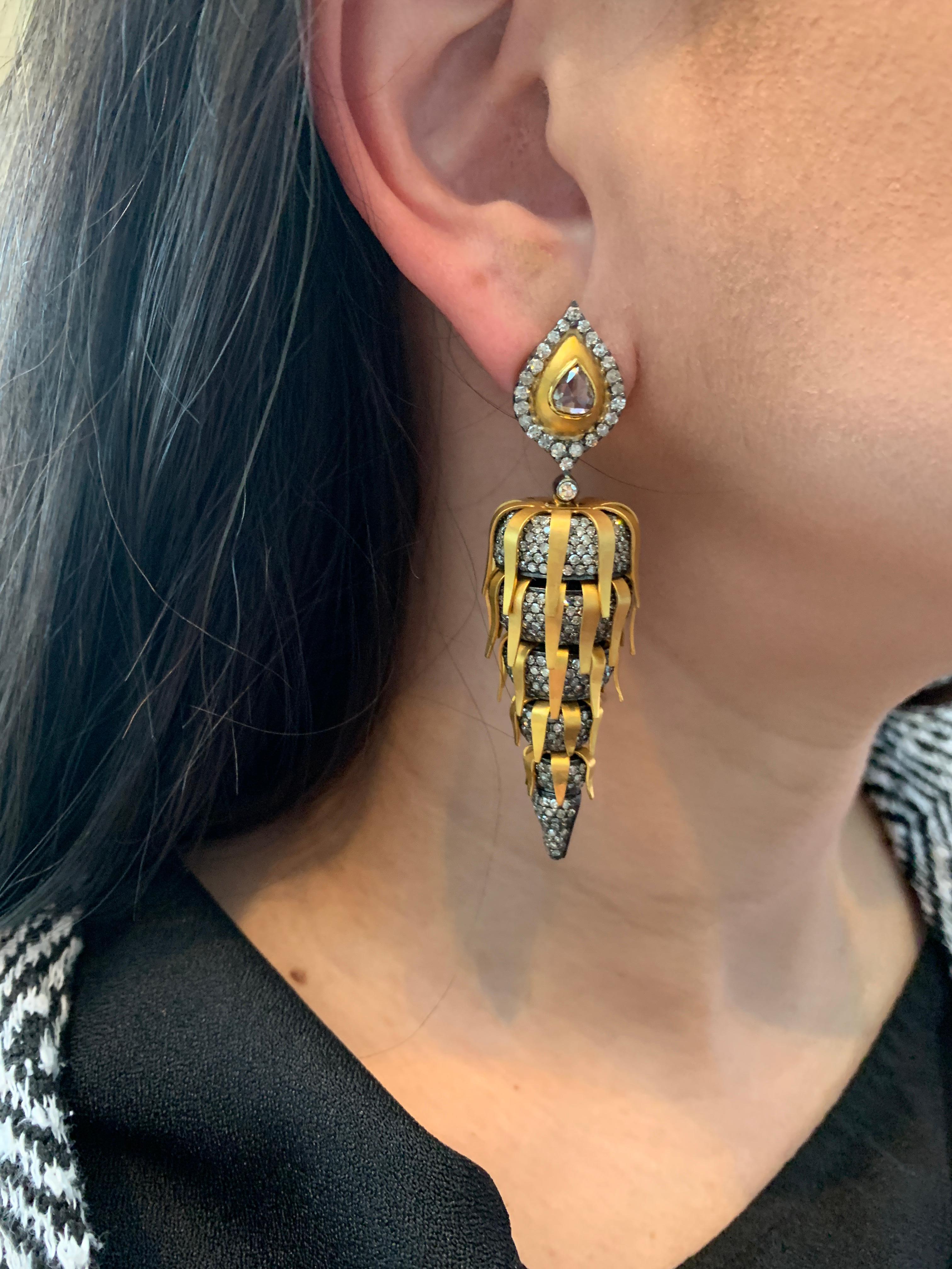 Dramatic Diamond Gold Ear Pendants In New Condition For Sale In San Antonio, TX