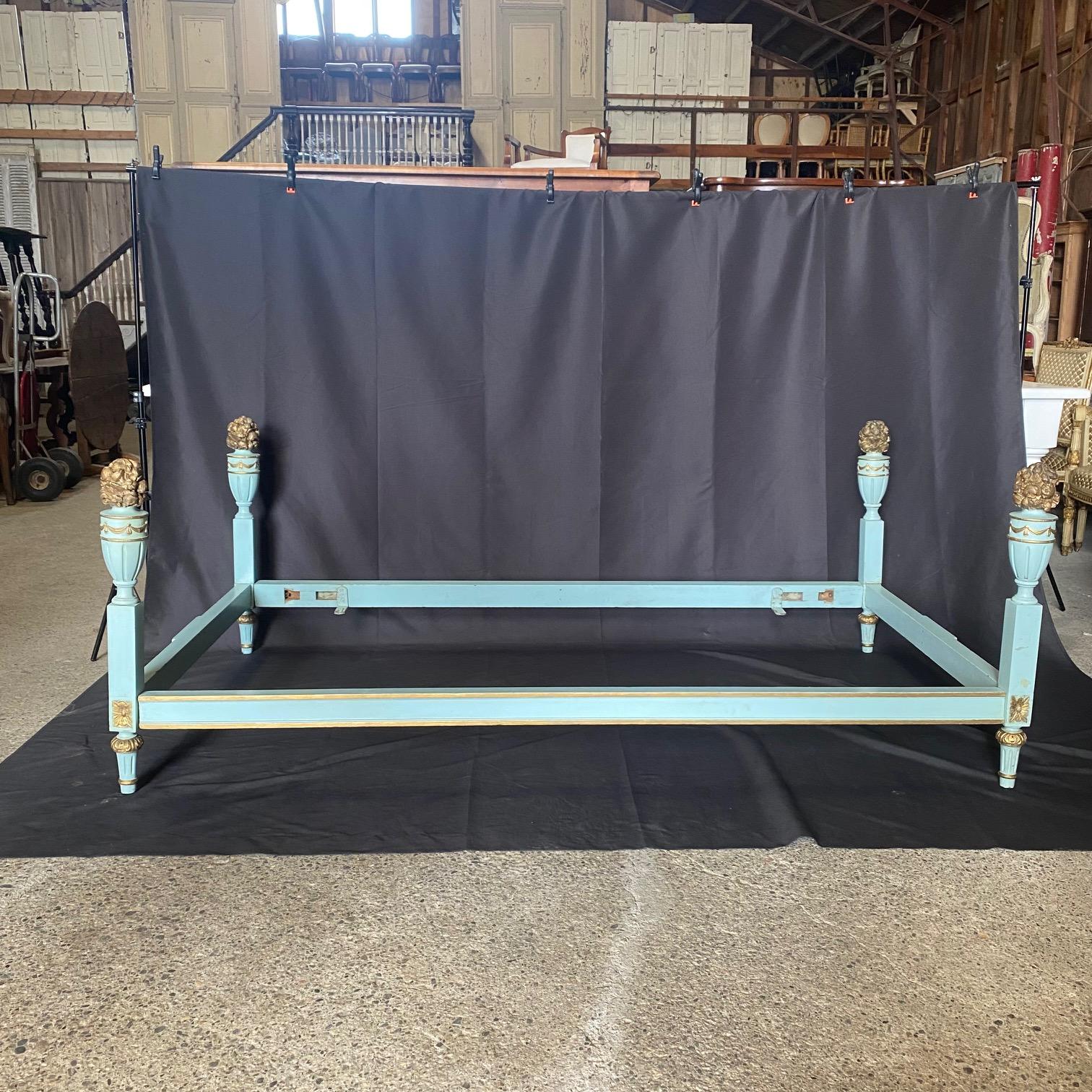 Dramatic French Louis XVI Painted Daybed or Twin Size Single Bed For Sale 8