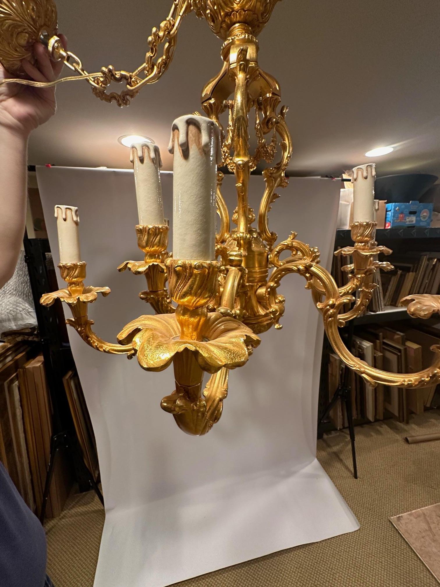 Rinascimento Lampadario a 9 bracci Dramatic Large Bronze Dore in vendita