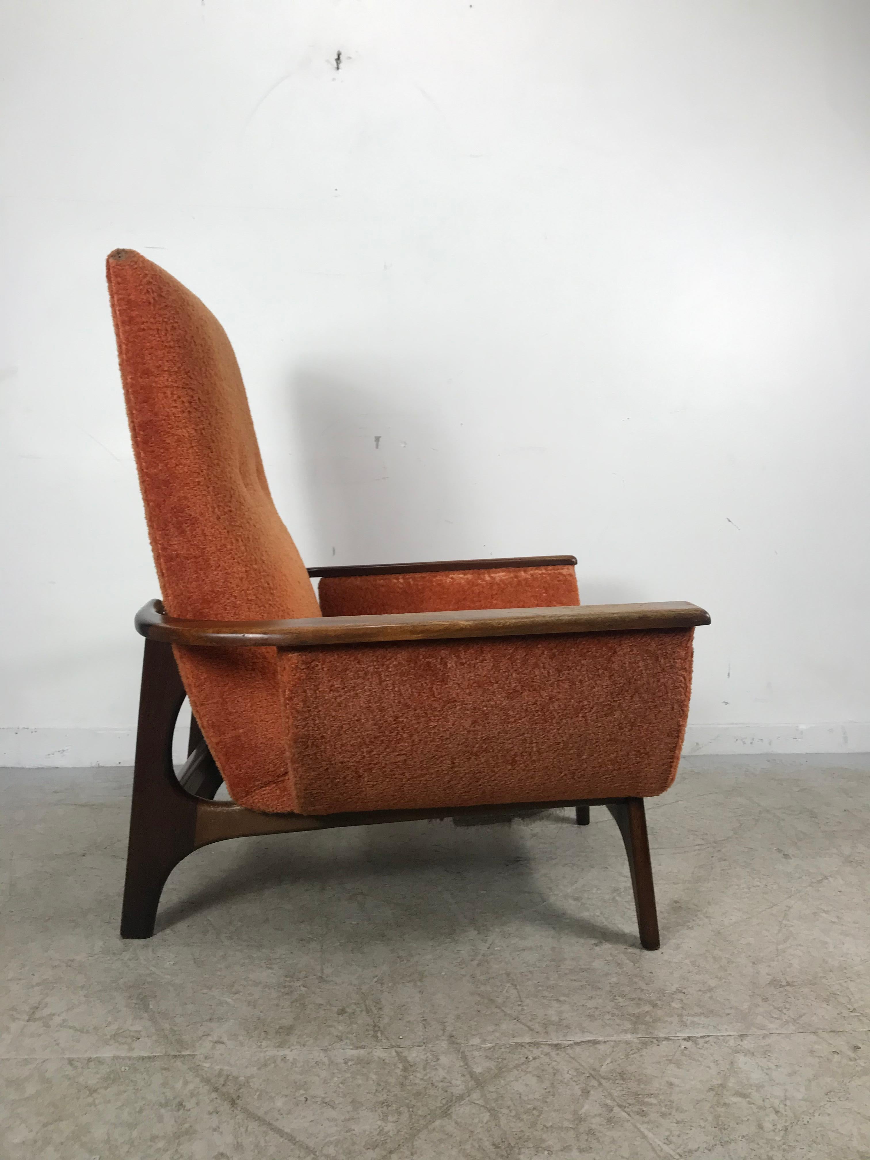 Mid-Century Modern Dramatic Modernist Lounge Chair, Sculpted Walnut by Luigi Tiengo for Cimon