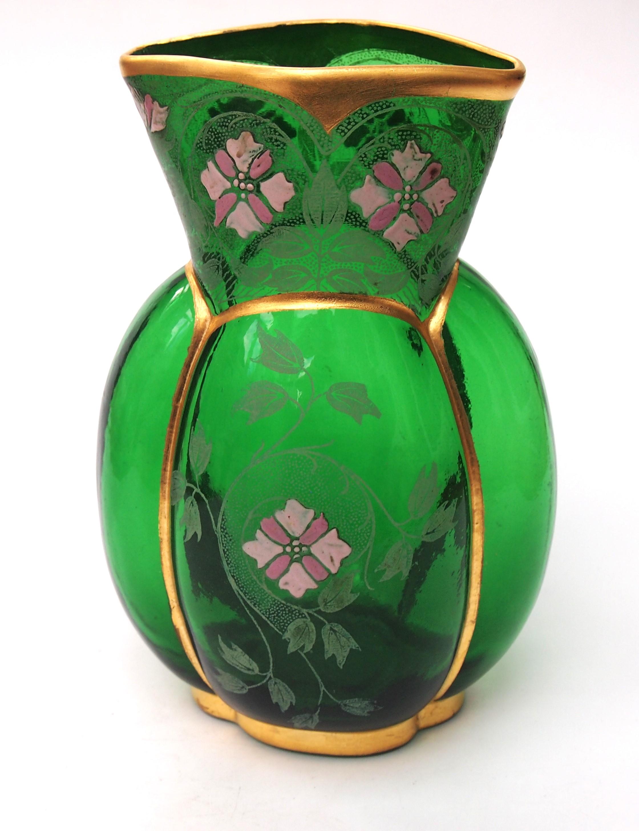 Dramatique vase monumental français Legras émaillé et doré vers 1898 Verre vert foncé en vente 1
