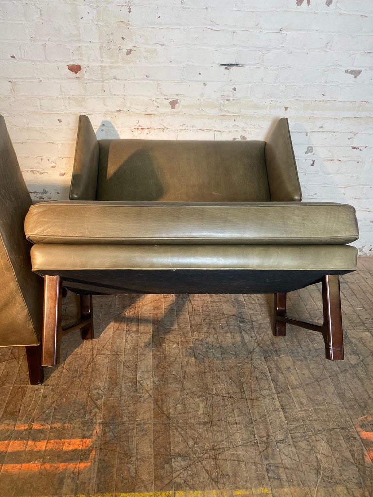 Dramatic Pair Modernist  Leather Lounge Chairs attrib Edward Wormley /Dunbar For Sale 6