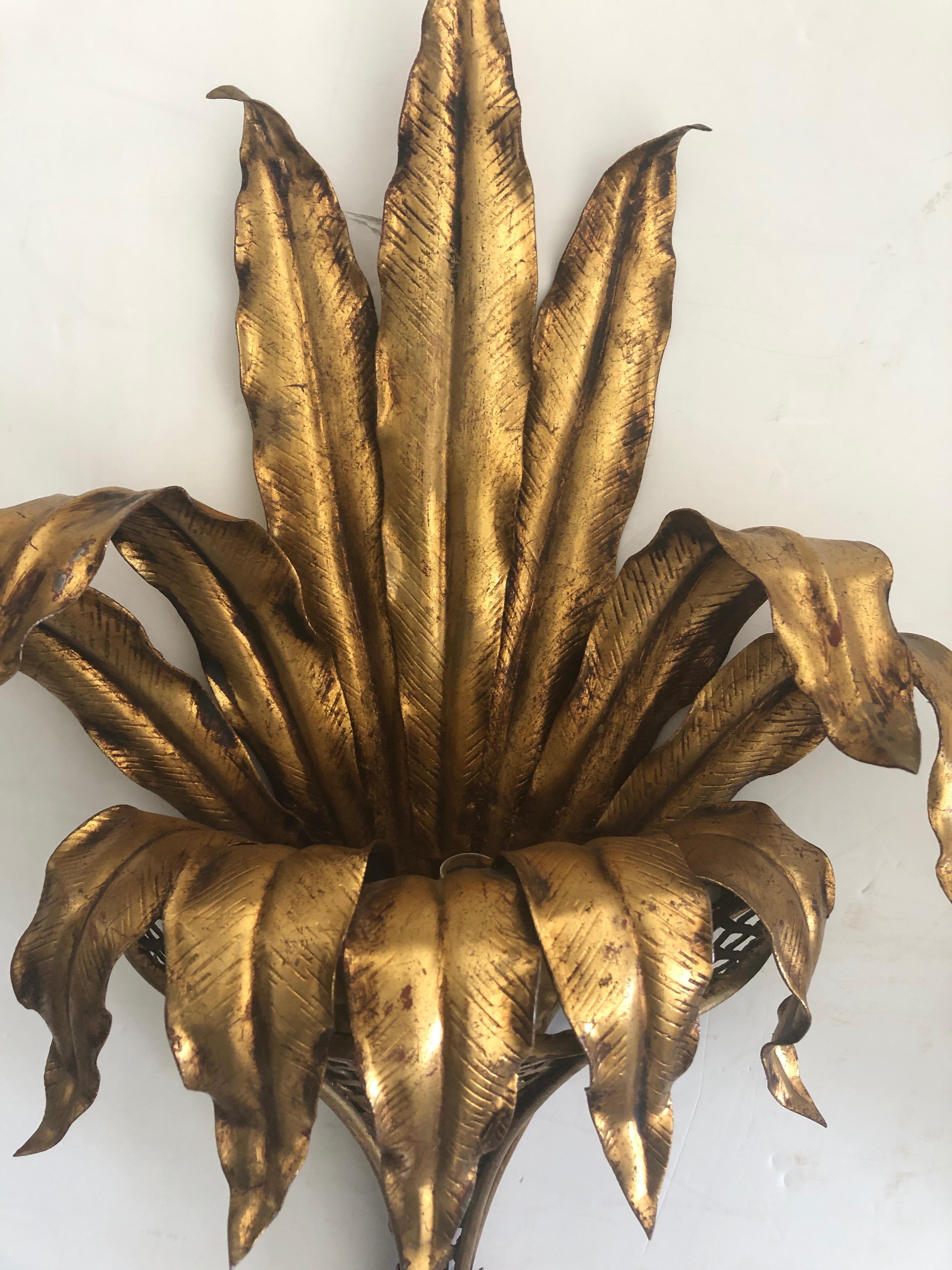 Dramatic Pair of Hollywood Regeny Gold Gilt Iron Tole Banana Leaf Wall Sconces In Excellent Condition In Hopewell, NJ