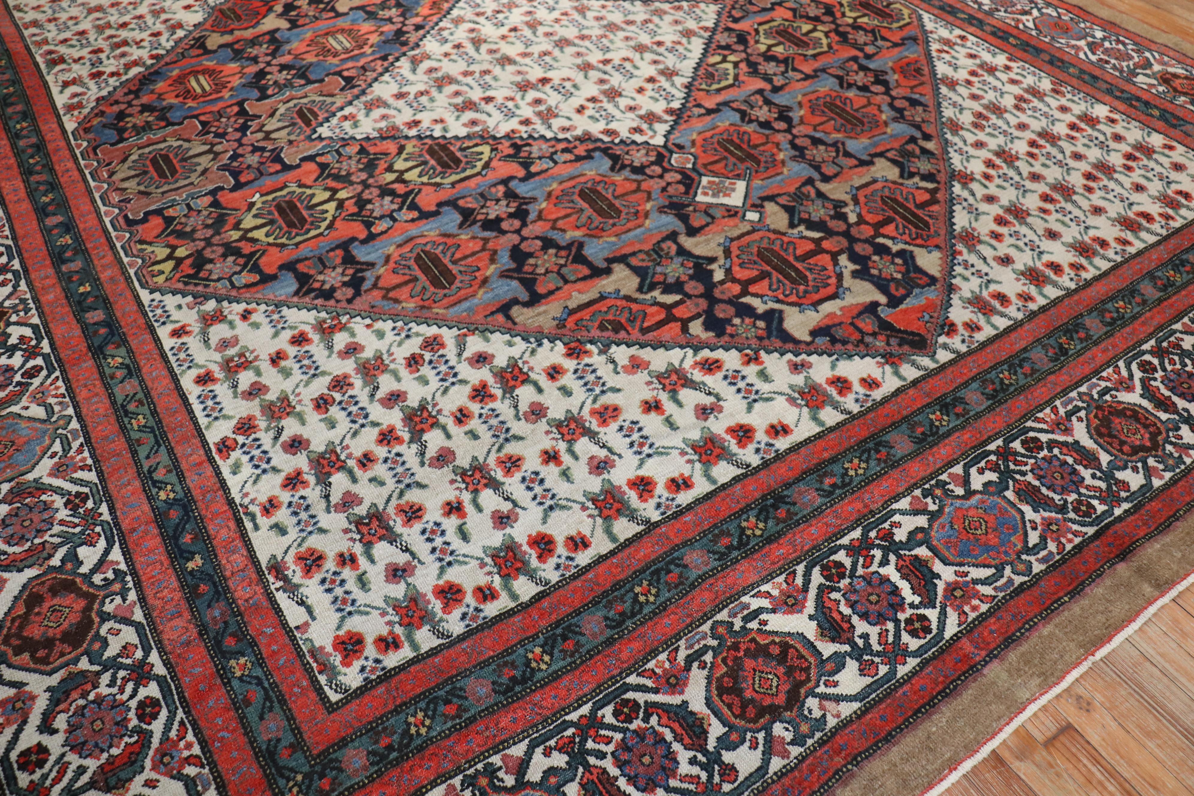 A dramatic traditional Persian Serab Hamedan village rug from the second quarter of the 20th century.

Measures: 10'9