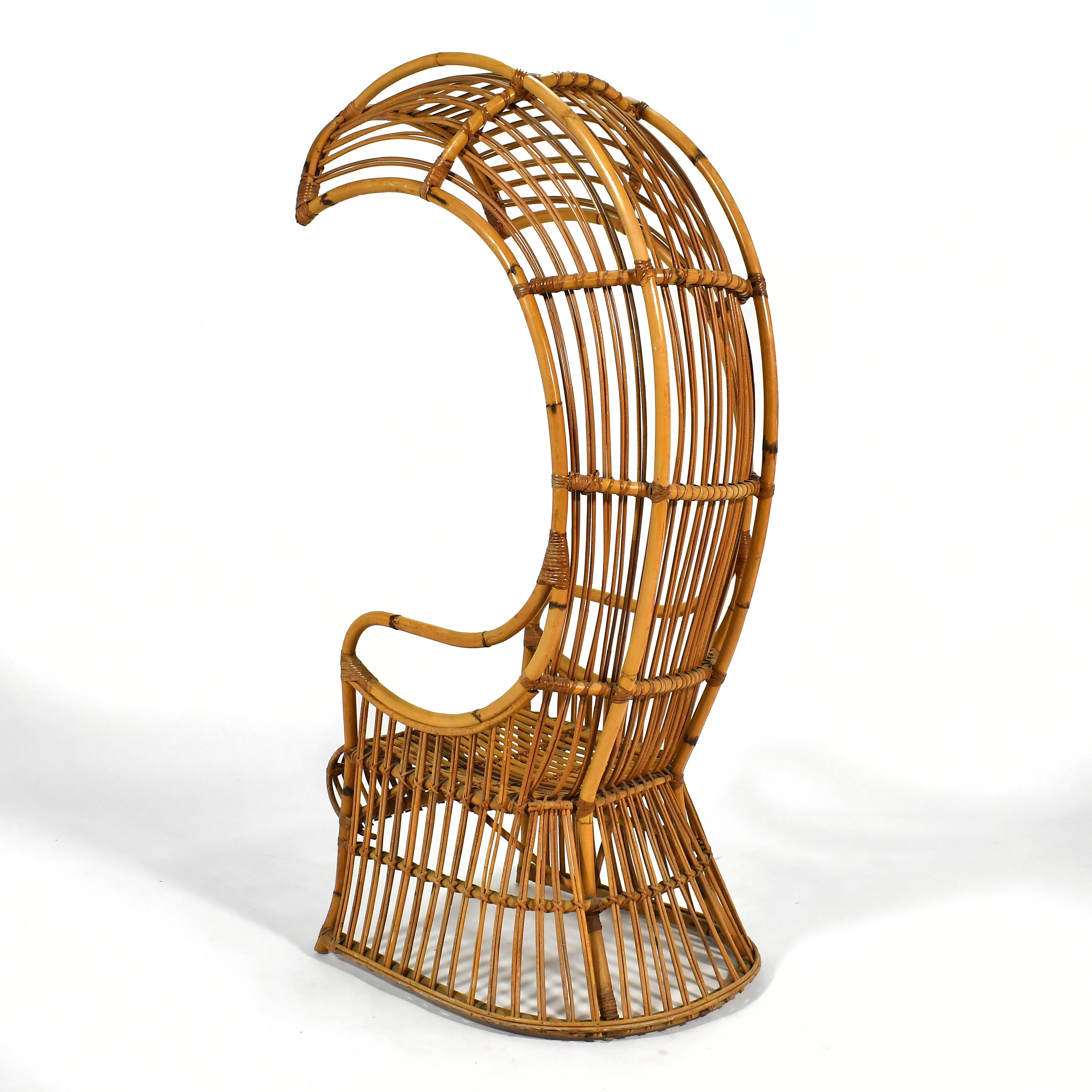 Silla de ratán con dosel en Bueno estado para la venta en Highland, IN