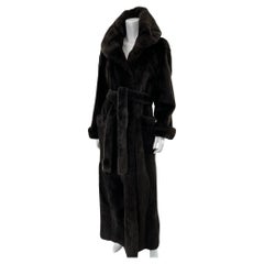 Drammatico cappotto di pelliccia di castoro con cintura di lunghezza maxi a metà degli anni '90 Sonia Rykiel