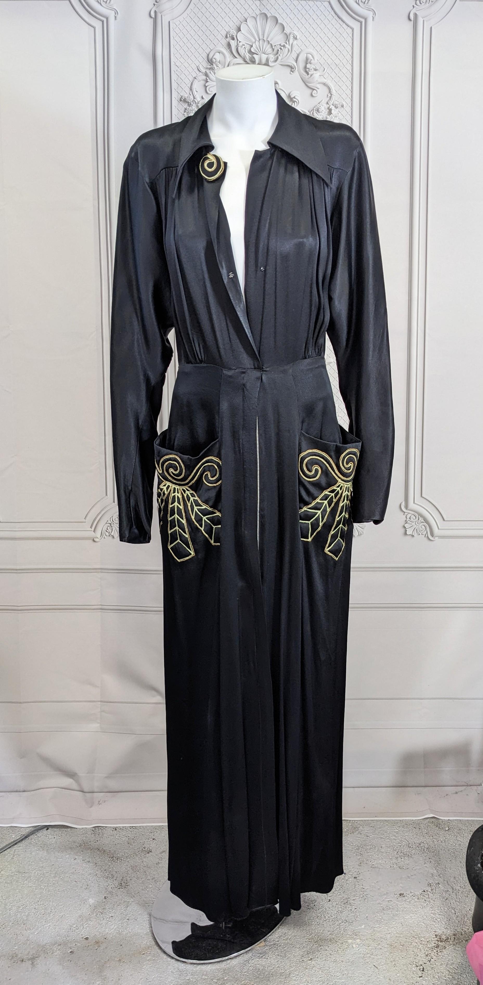 Dramatic Silk Satin Embroidered Dressing Gown In Good Condition For Sale In New York, NY