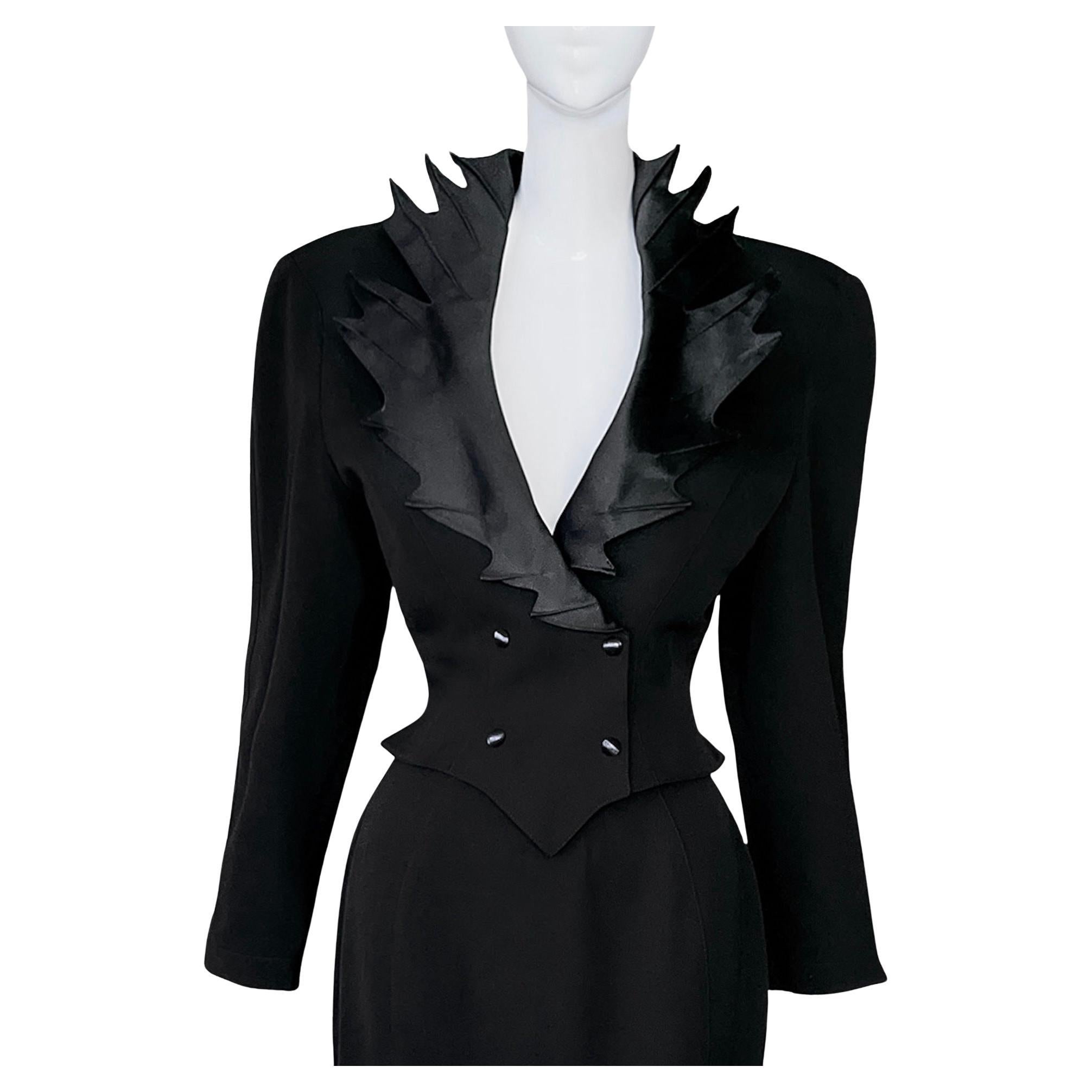 Drammatico abito con gonna nera Thierry Mugler FW1990 Archival Sculptural