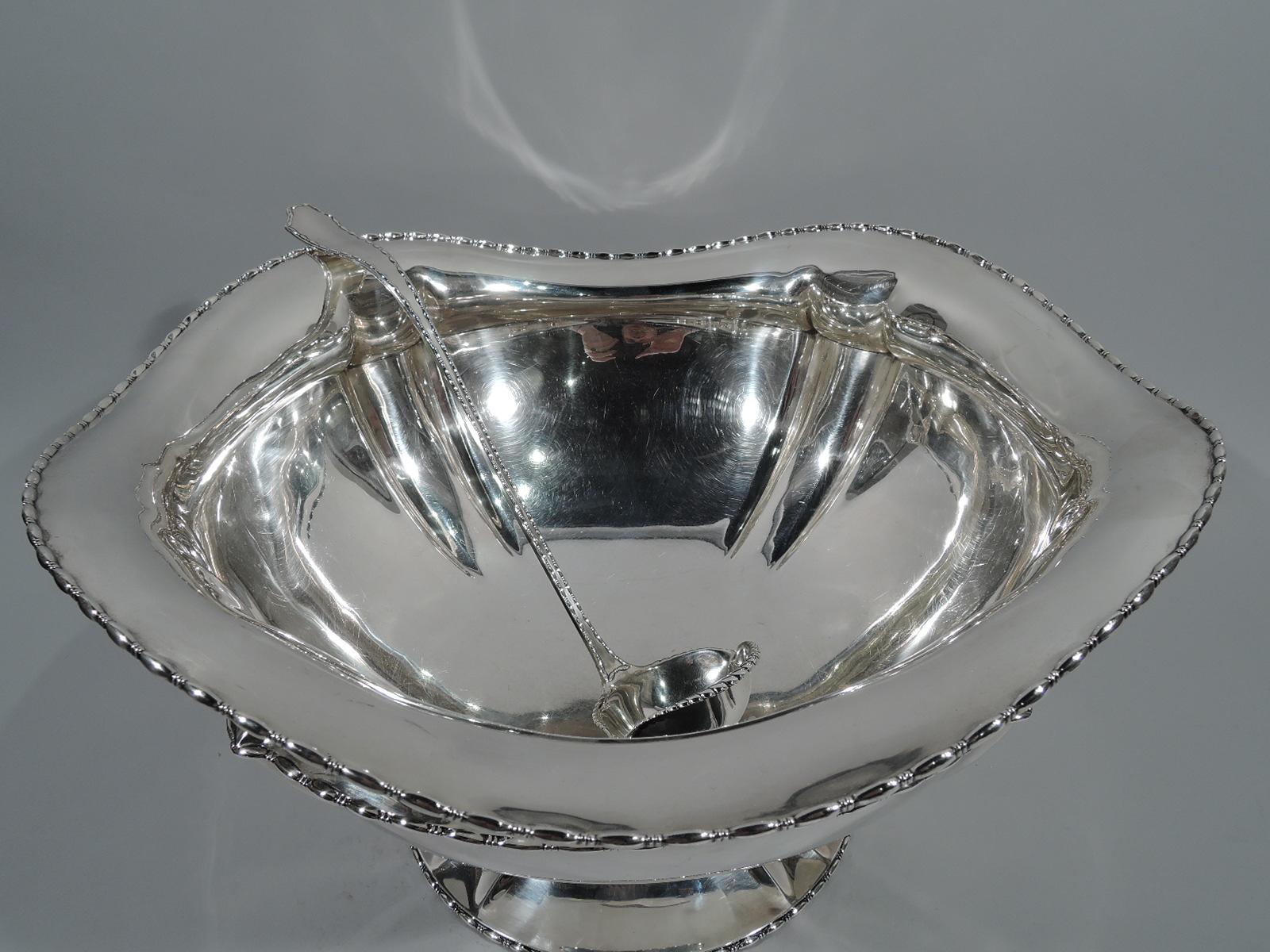 Dramatic Tiffany Marquise Sterling Silver Punch Bowl with Ladle In Excellent Condition In New York, NY