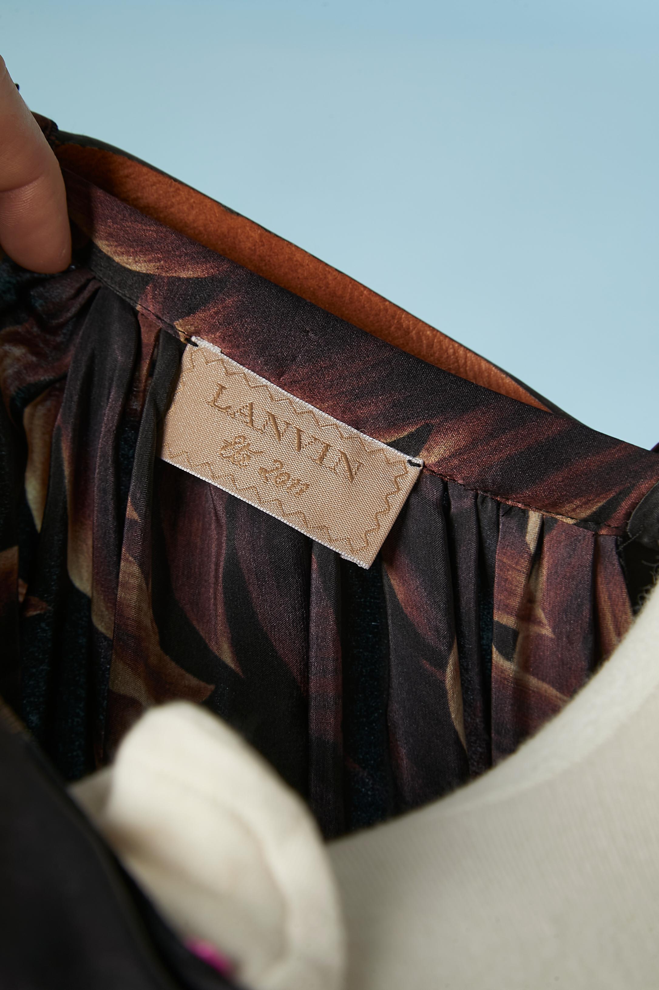 Lanvin - Robe de cocktail drapée en soie imprimée feuilles avec collier en cuir naturel  en vente 3