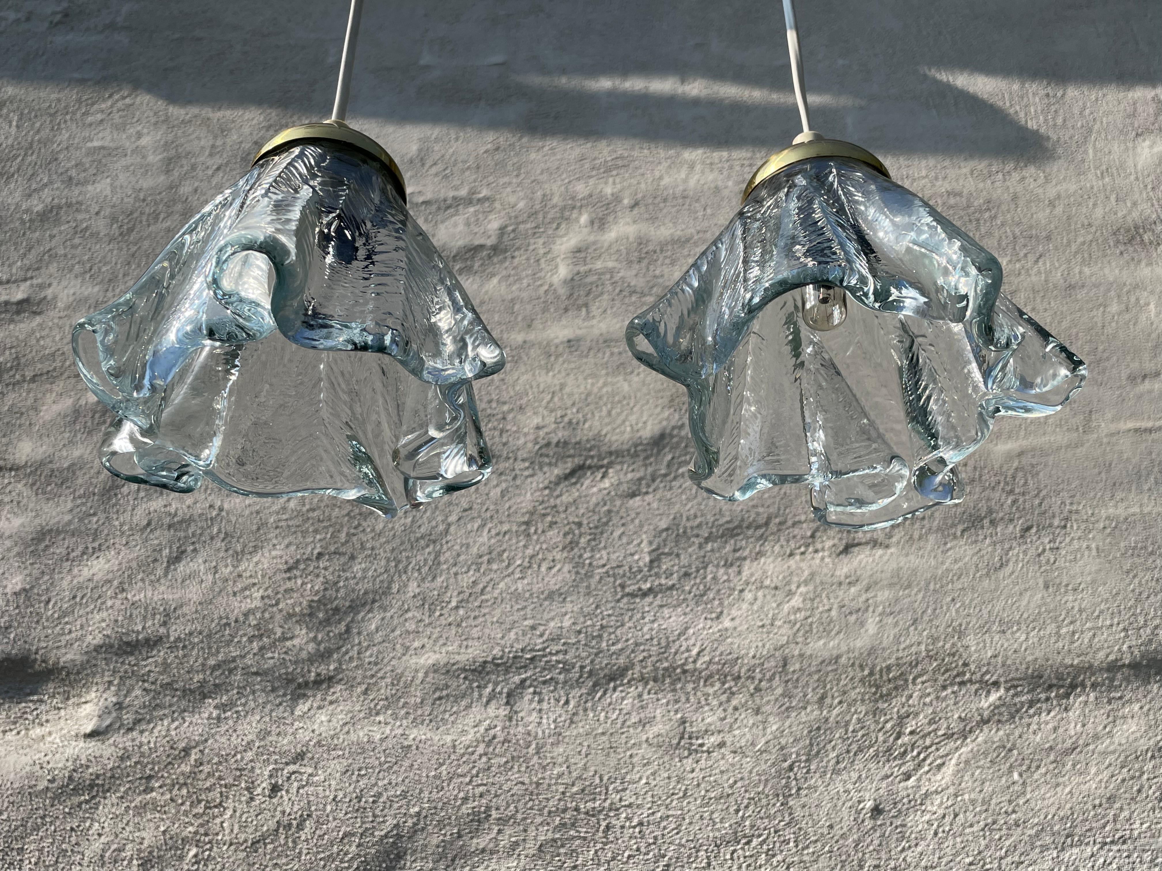 Orrefors Draped Art Glass Pendants on Brass Mount, Sweden, 1960s For Sale 9