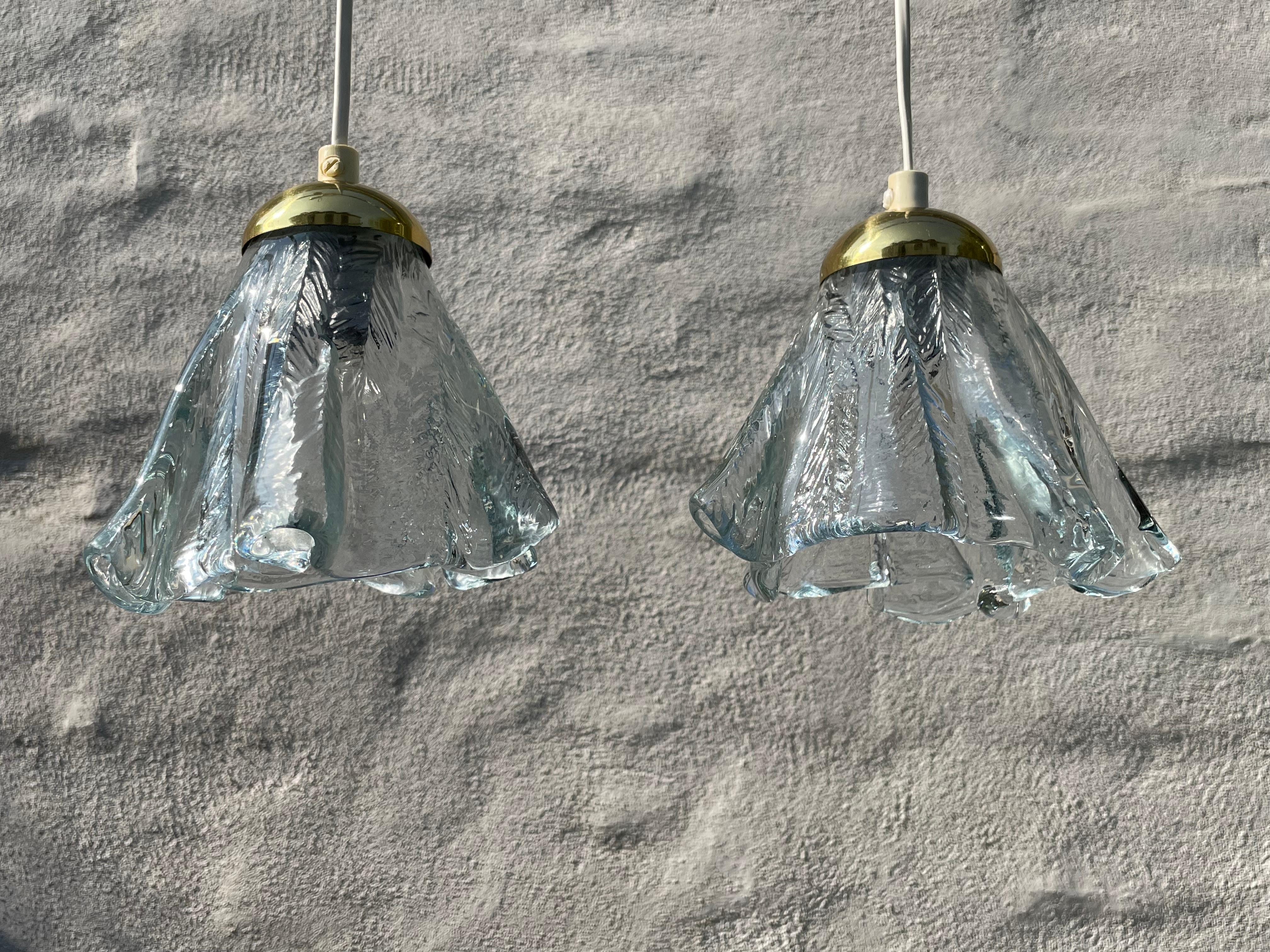 Orrefors Draped Art Glass Pendants on Brass Mount, Sweden, 1960s For Sale 10