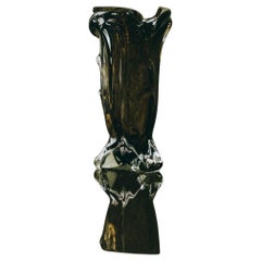 Vase en verre translucide noir/brun drapé