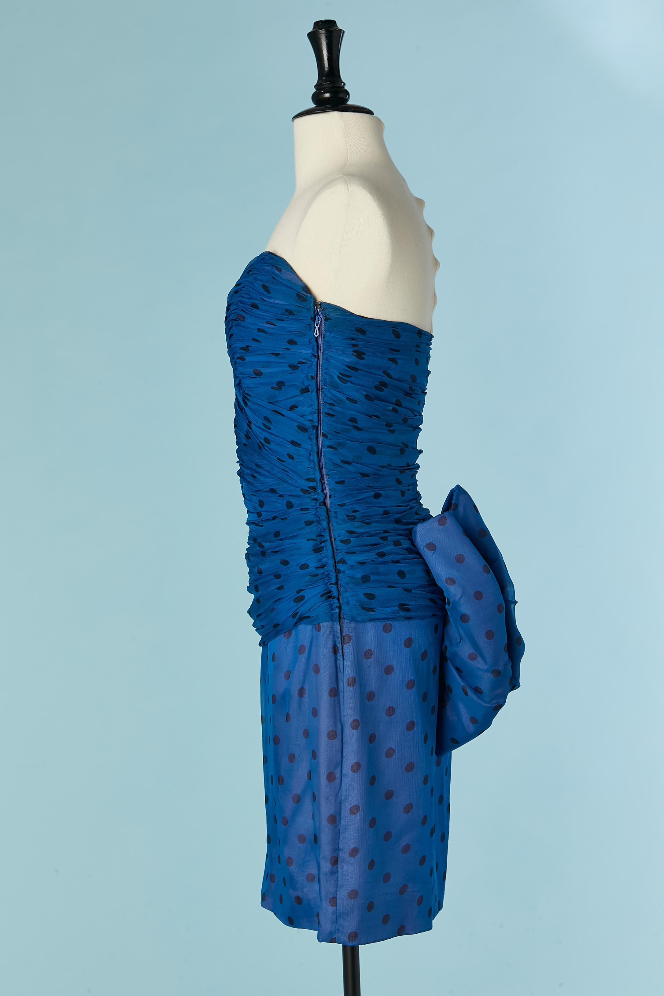 Draped mini bustier dress in silk chiffon with Polka dot Vicky Tiel for N Marcus In Excellent Condition For Sale In Saint-Ouen-Sur-Seine, FR
