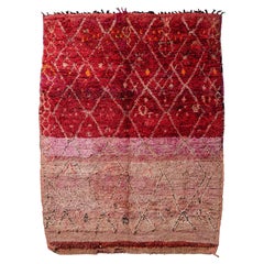 Drastic two toned vintage Moroccan Aït Sgougou rug curated by Breuckelen Berber