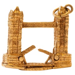 Draw Bridge 3D Large Charm with Moving Parts in 14 Karat Yellow Gold