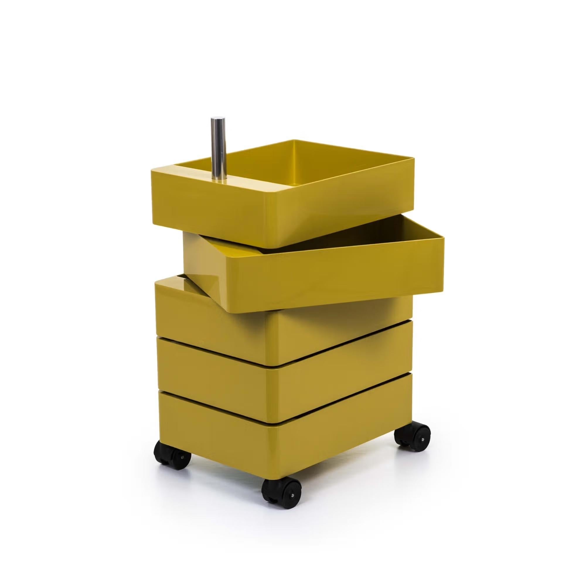 Designed by Konstantin Grcic for Magis, the 360° drawer unit on wheels combines stylistic intuition with functional design. This versatile storage solution is ideal for contemporary offices, home studios, bathrooms, or any space requiring organized,
