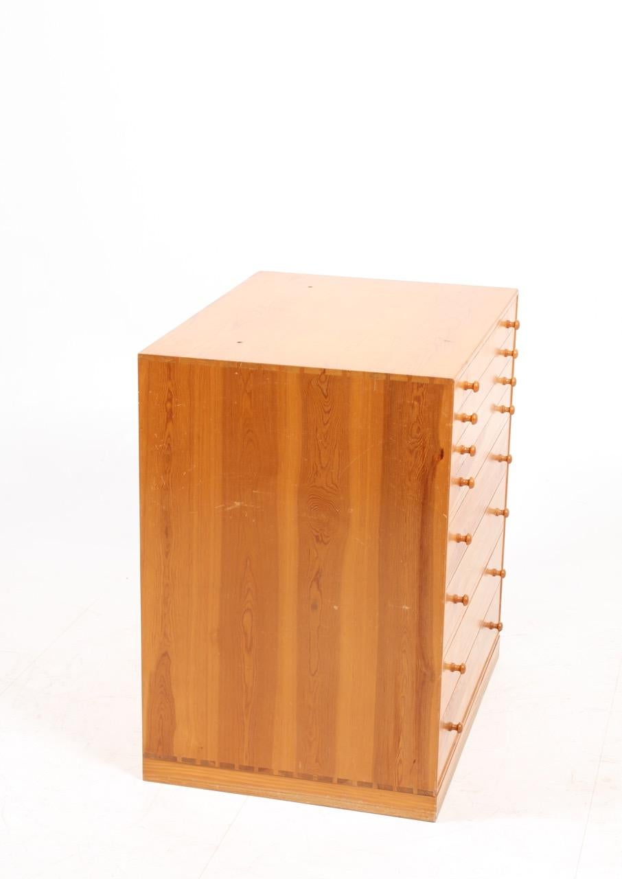 Commode in Pine by Mogens Koch for Rud Rasmussen, Danish Mid century Design  5