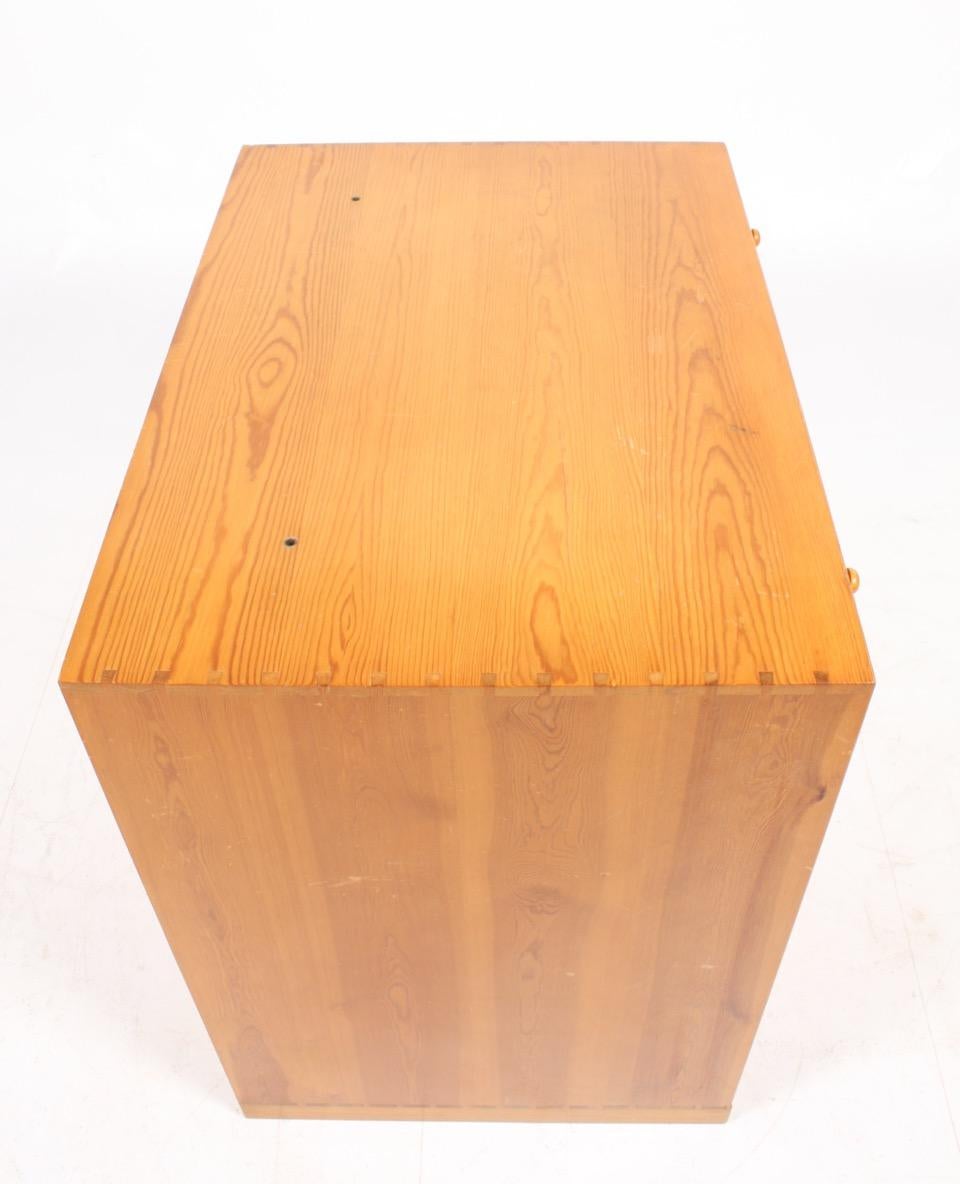 Commode in Pine by Mogens Koch for Rud Rasmussen, Danish Mid century Design  6