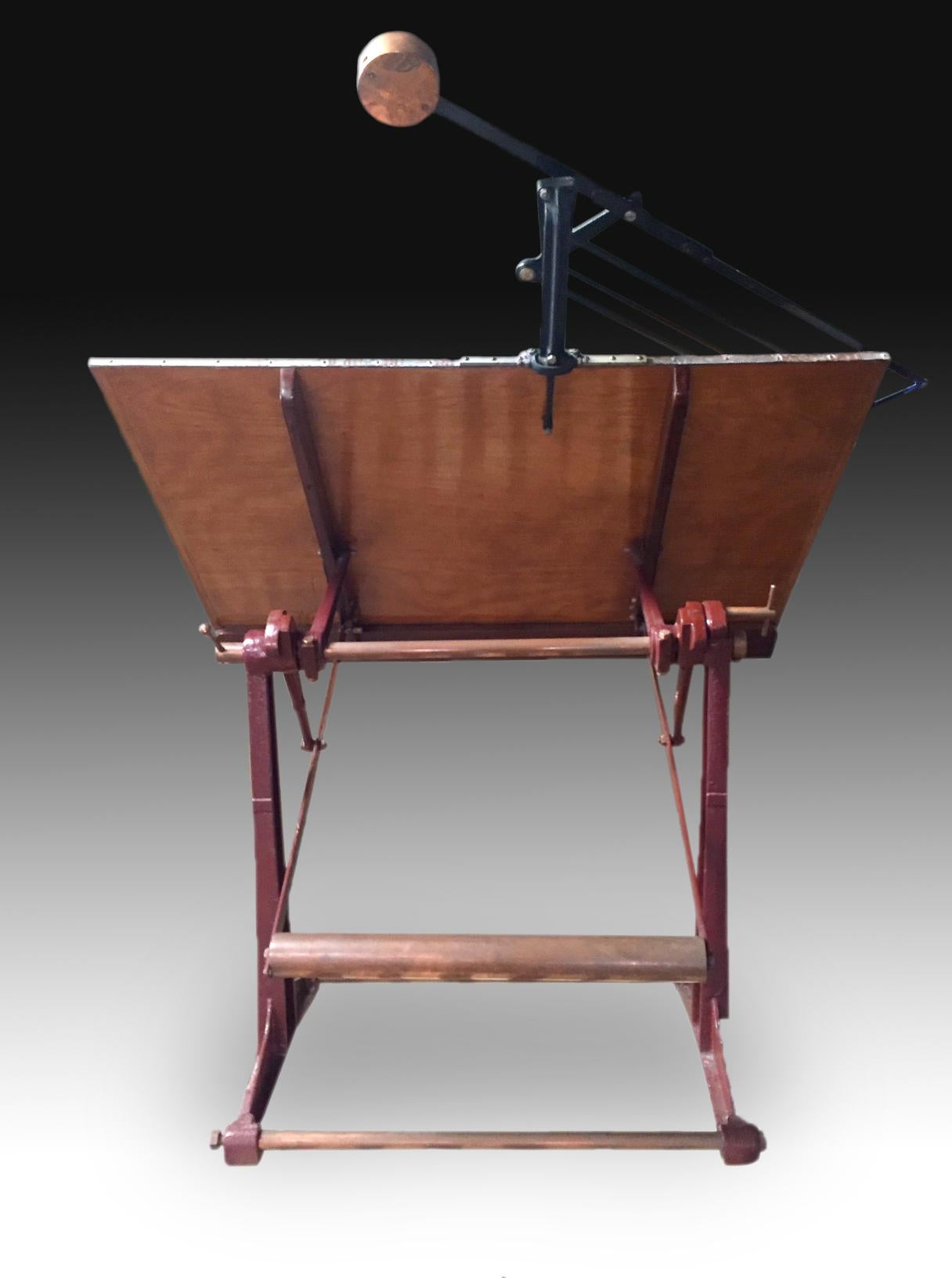 Technical drawing table or drafting table. Schmidt + Haensch, ISIS, Germany, towards the second half of the 20th century. 
The mechanic Franz Schmidt worked in a small workshop in Berlin, and the mechanic and optician Herrmann Haensch was in charge