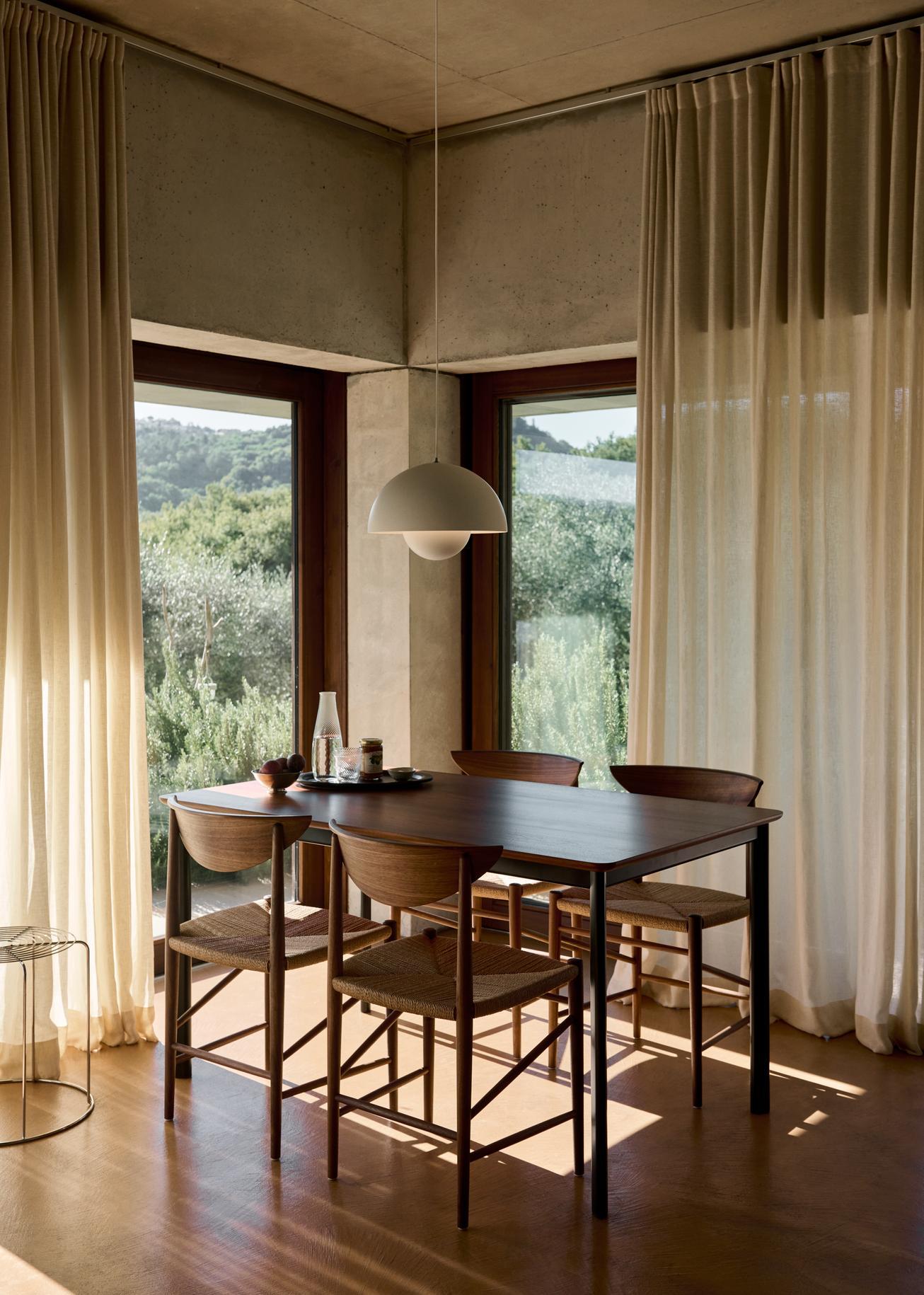 Drawn HM3 Chair, Oiled Walnut/Natural Paper Cord-Hvidt & Mølgaard for &Tradition For Sale 2