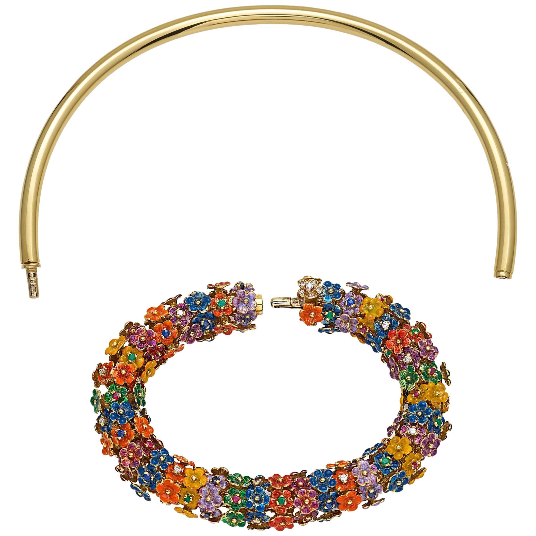 Bracelet en or jaune 18 carats avec diamants blancs, rubis et émeraudes de la collection Dream en vente
