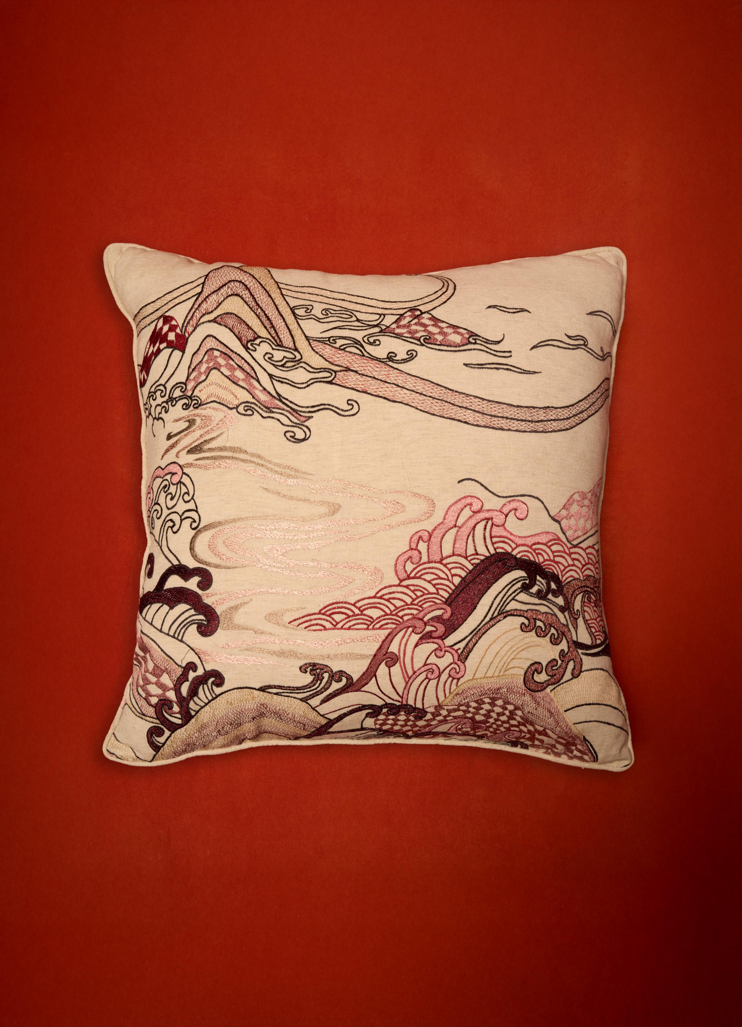 Cotone Cuscino ricamato rosso Dreamscape B Large, Viya By Vikram Goyal in vendita