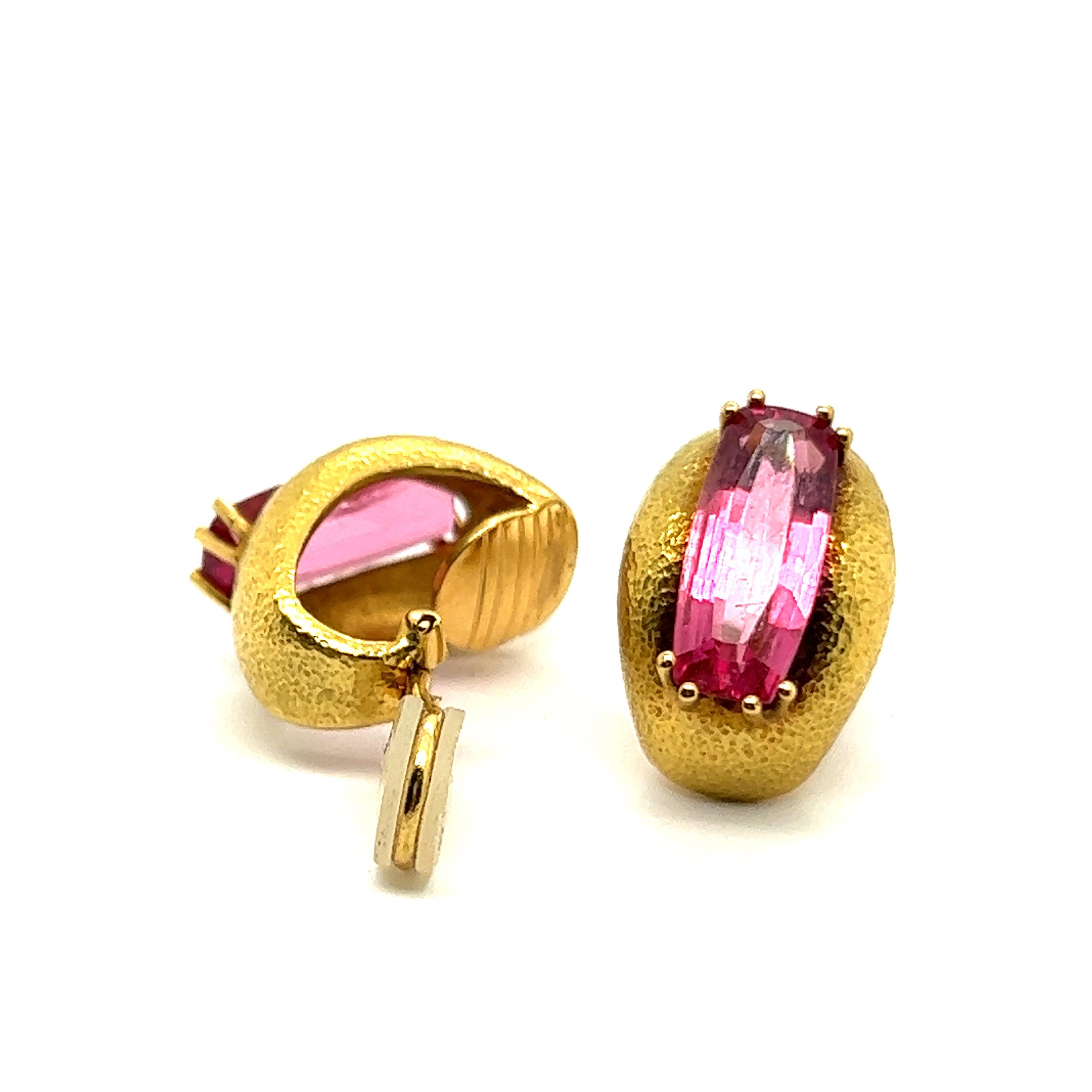 Dreamy Tourmaline Earclips in 18k Yellow Gold For Sale 2