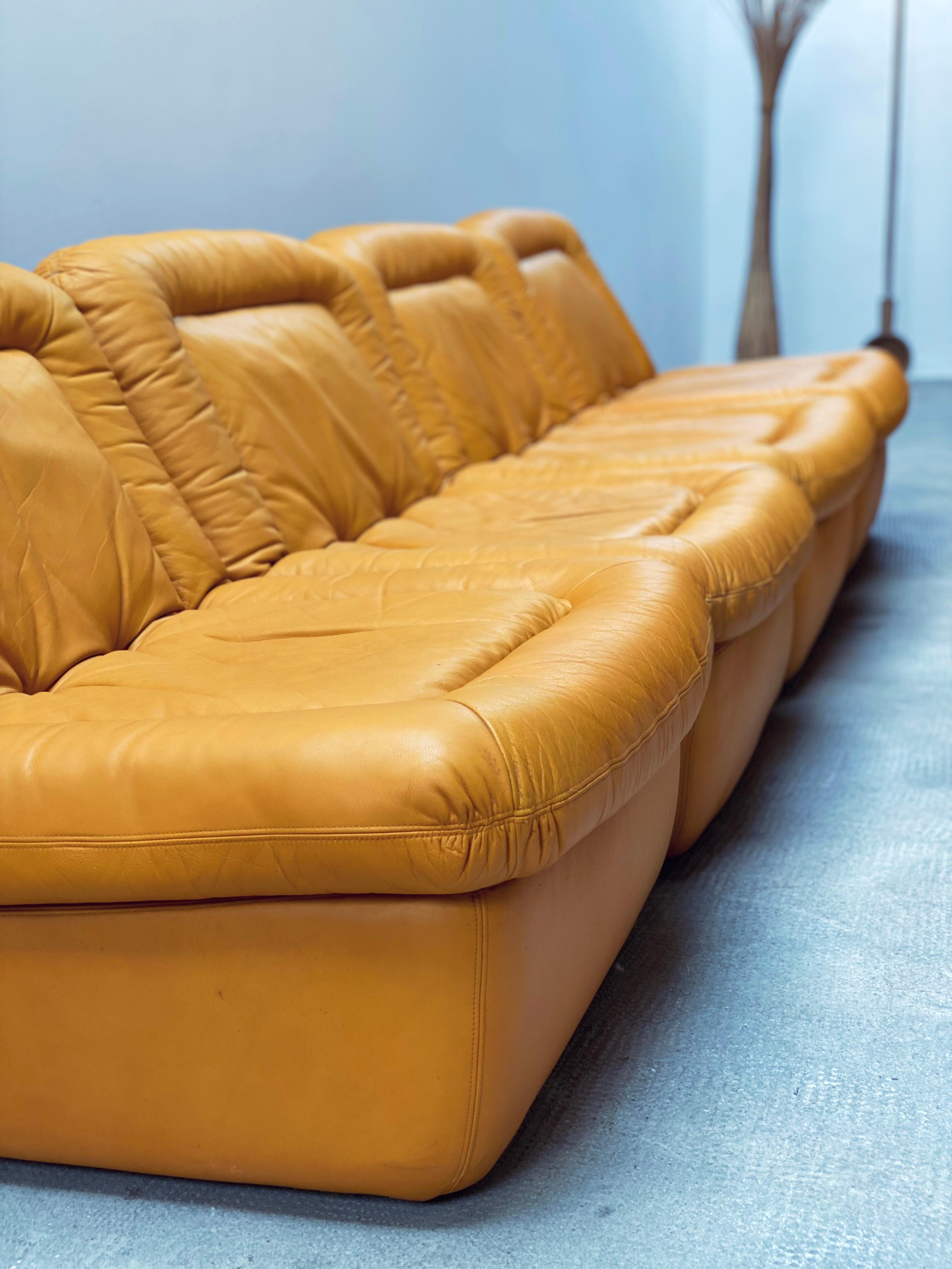 Dreipunkt Modular Lounge Sessel Sofa Sitzgruppe Leder gelb, Deutschland 1970 en vente 6
