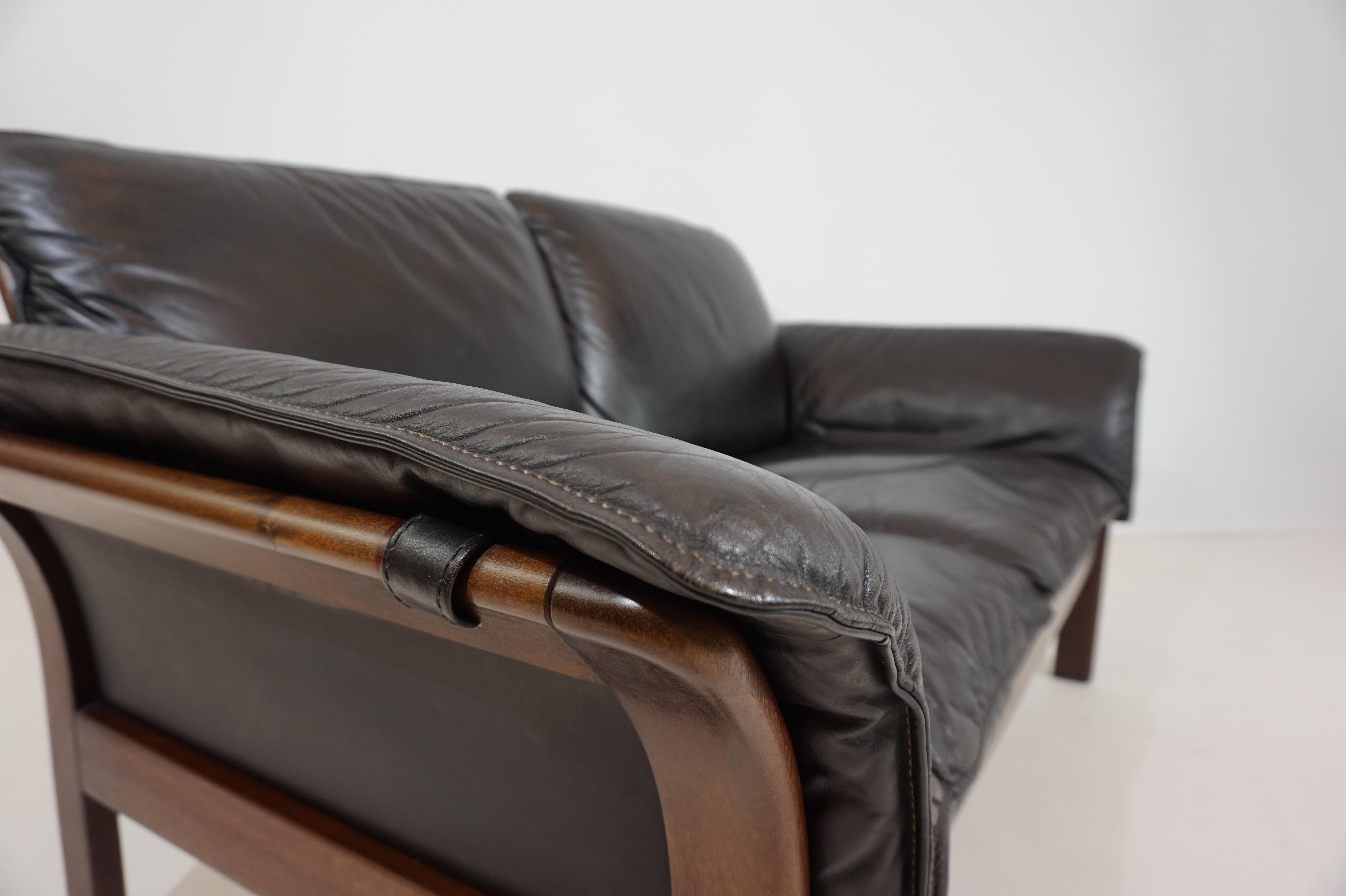 Dreipunkt Scala 2 seater leather sofa 3