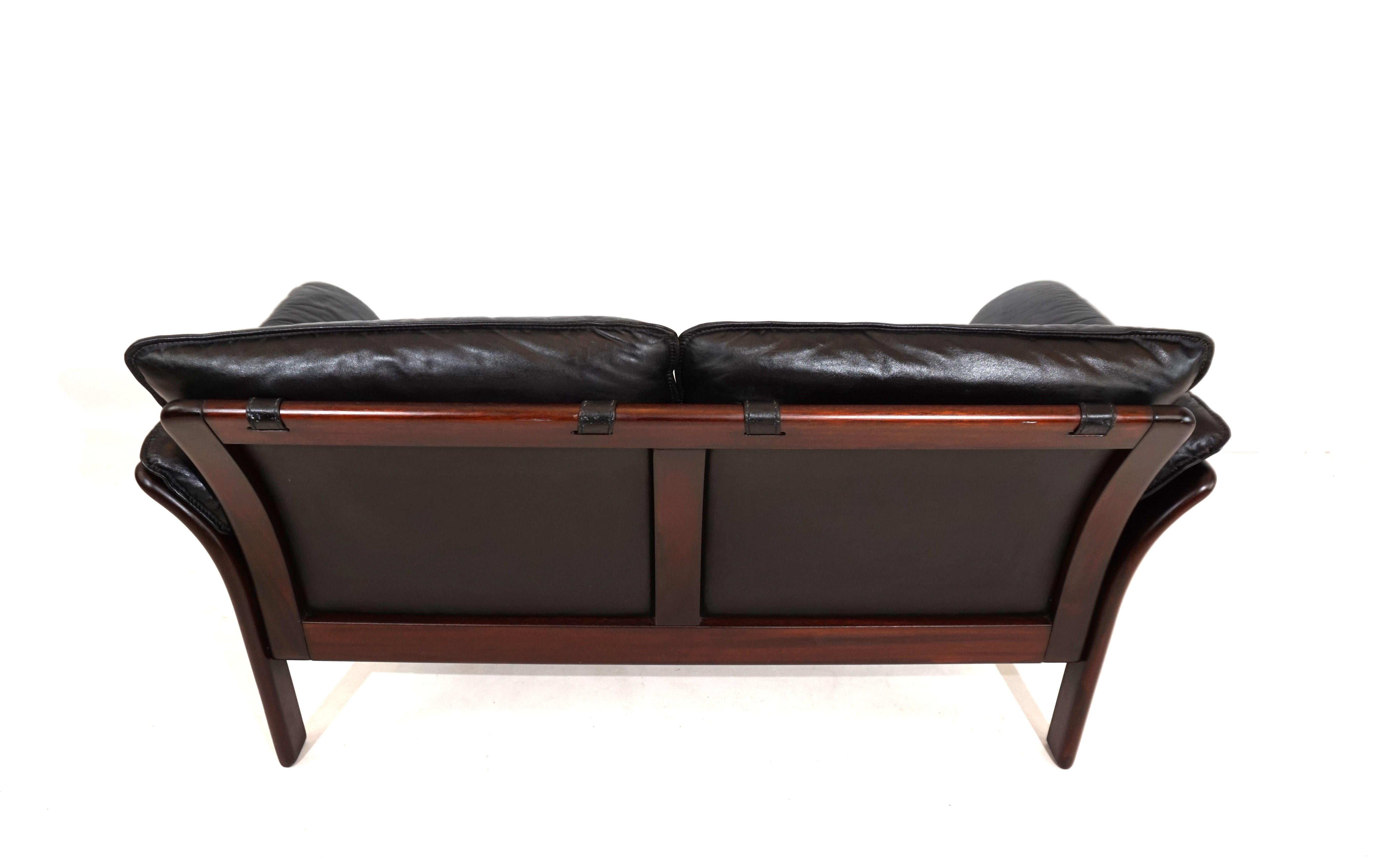 Dreipunkt Scala 2 seater leather sofa 7