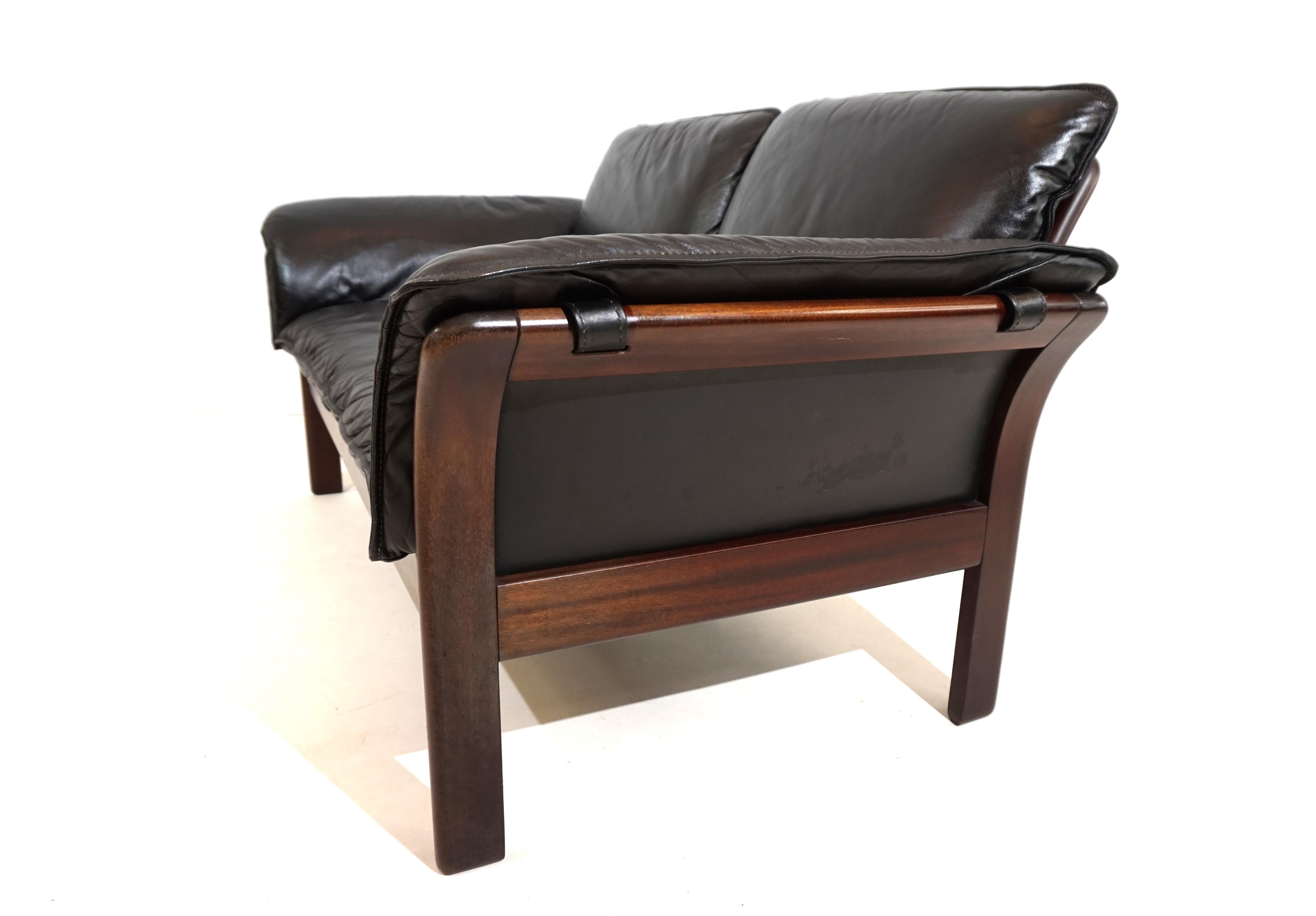 Mid-Century Modern Dreipunkt Scala 2 seater leather sofa