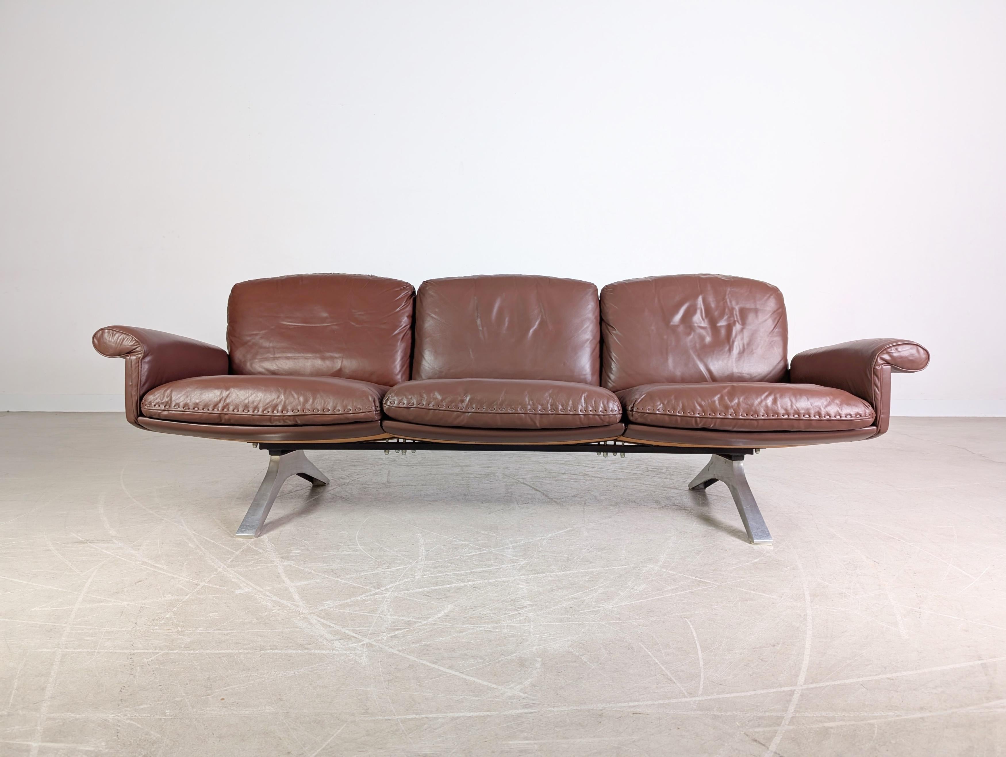 Mid-Century Modern Dreisitzer Midcentury Sofa de Sede DS 31 Leder braun Design en vente