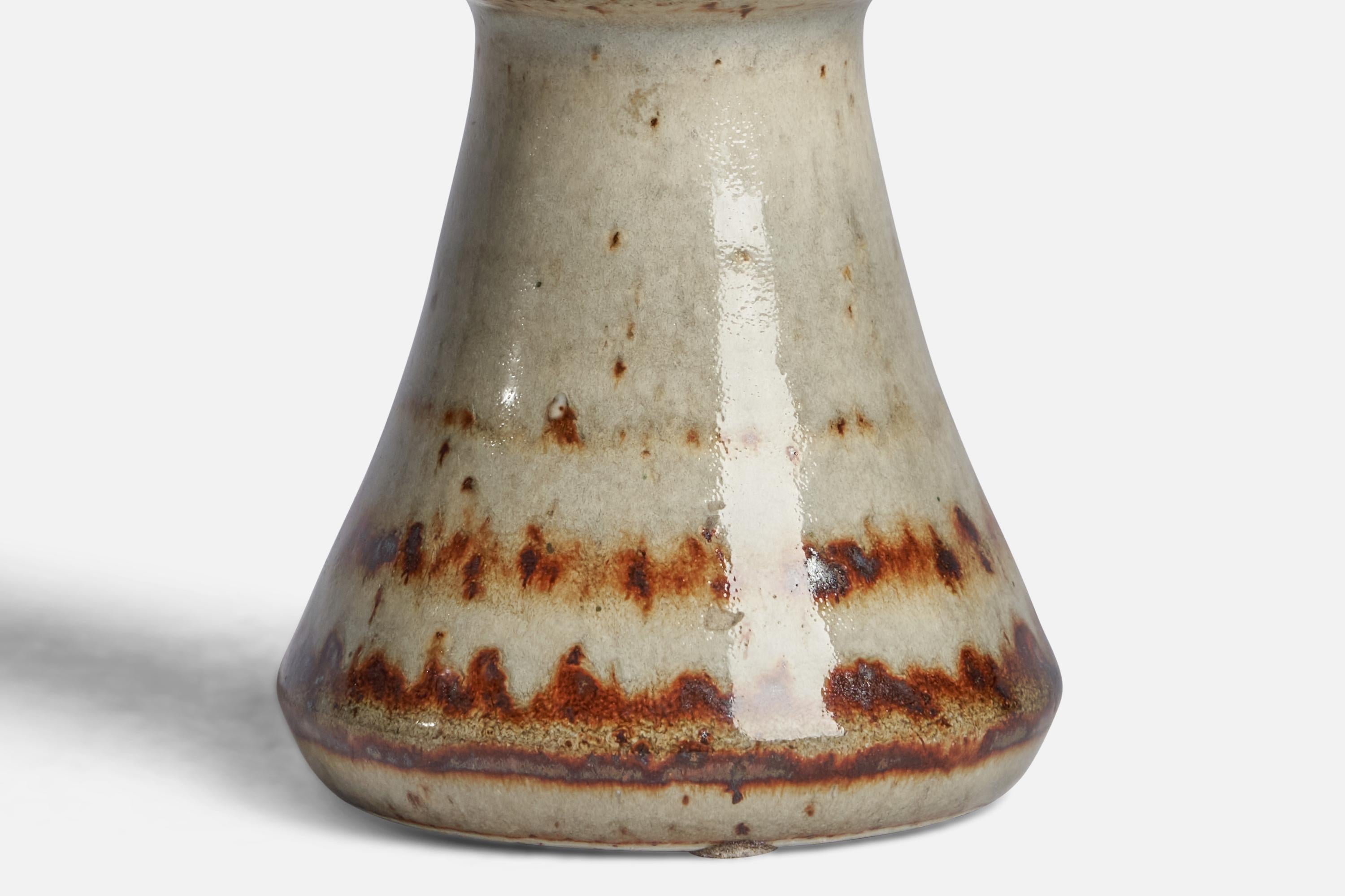 Drejargruppen, Vase, Stoneware, Sweden, 1977 In Good Condition For Sale In High Point, NC