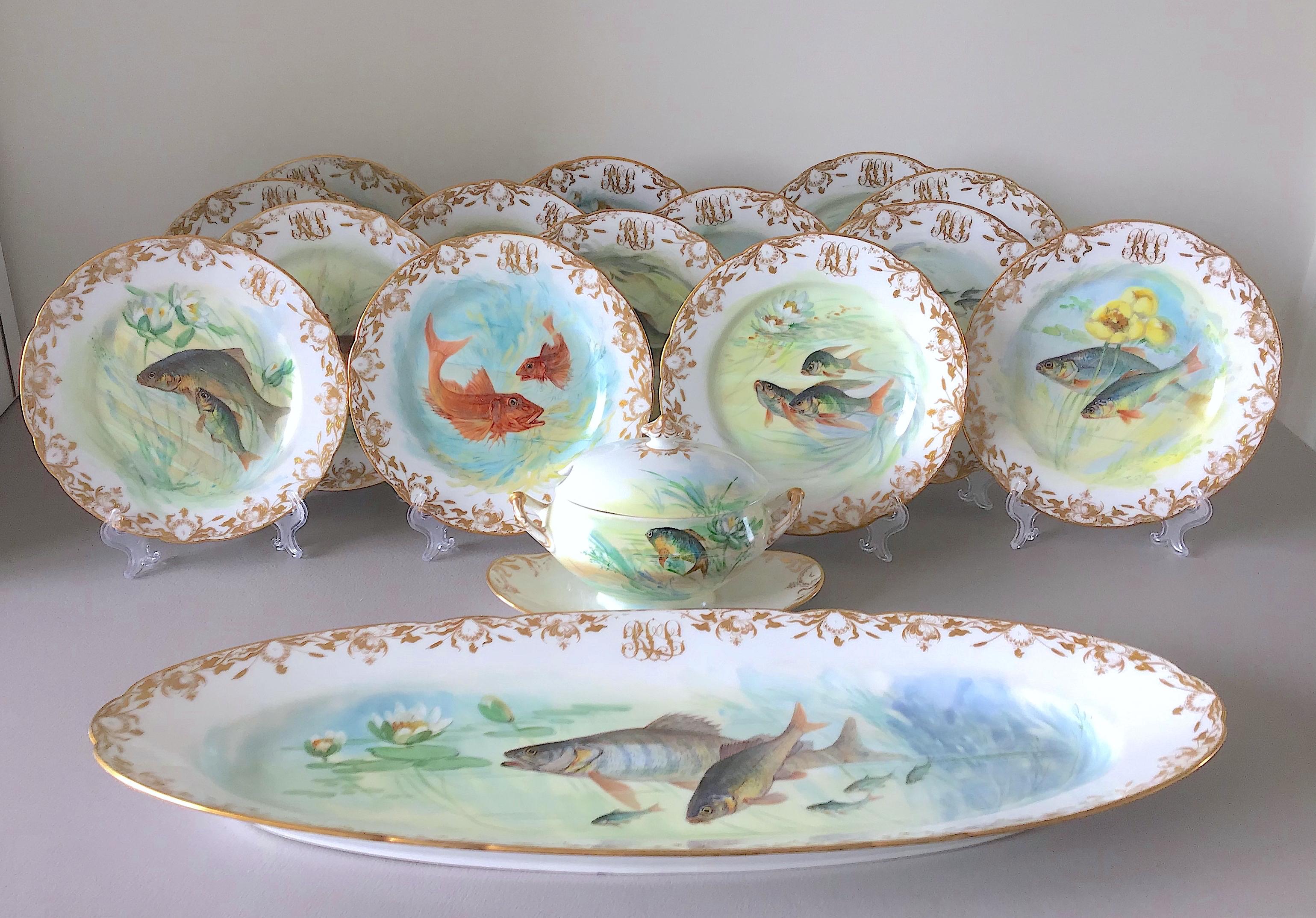 One of the kind hand-painted porcelain dinner fish service for 14 made by famous Ambrosius Lamm studio in Dresden in 1930s. This service was made by a special order, only few fish sets were made during the Lamm studio production.

Amazing raised