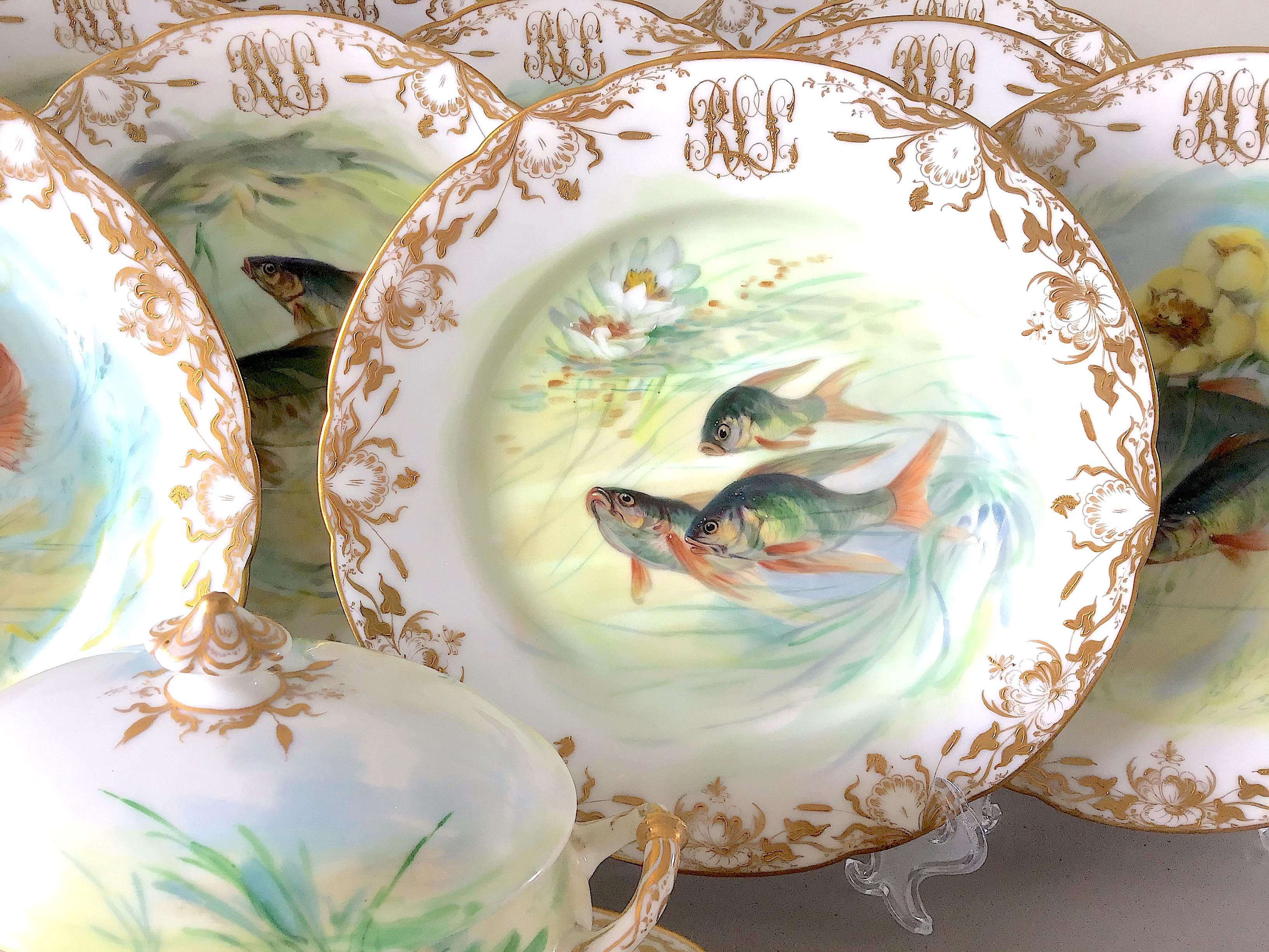 German Dresden Ambrosius Lamm Dinner Fish Set Service for 14 Hand Painted, Ca 1930 For Sale