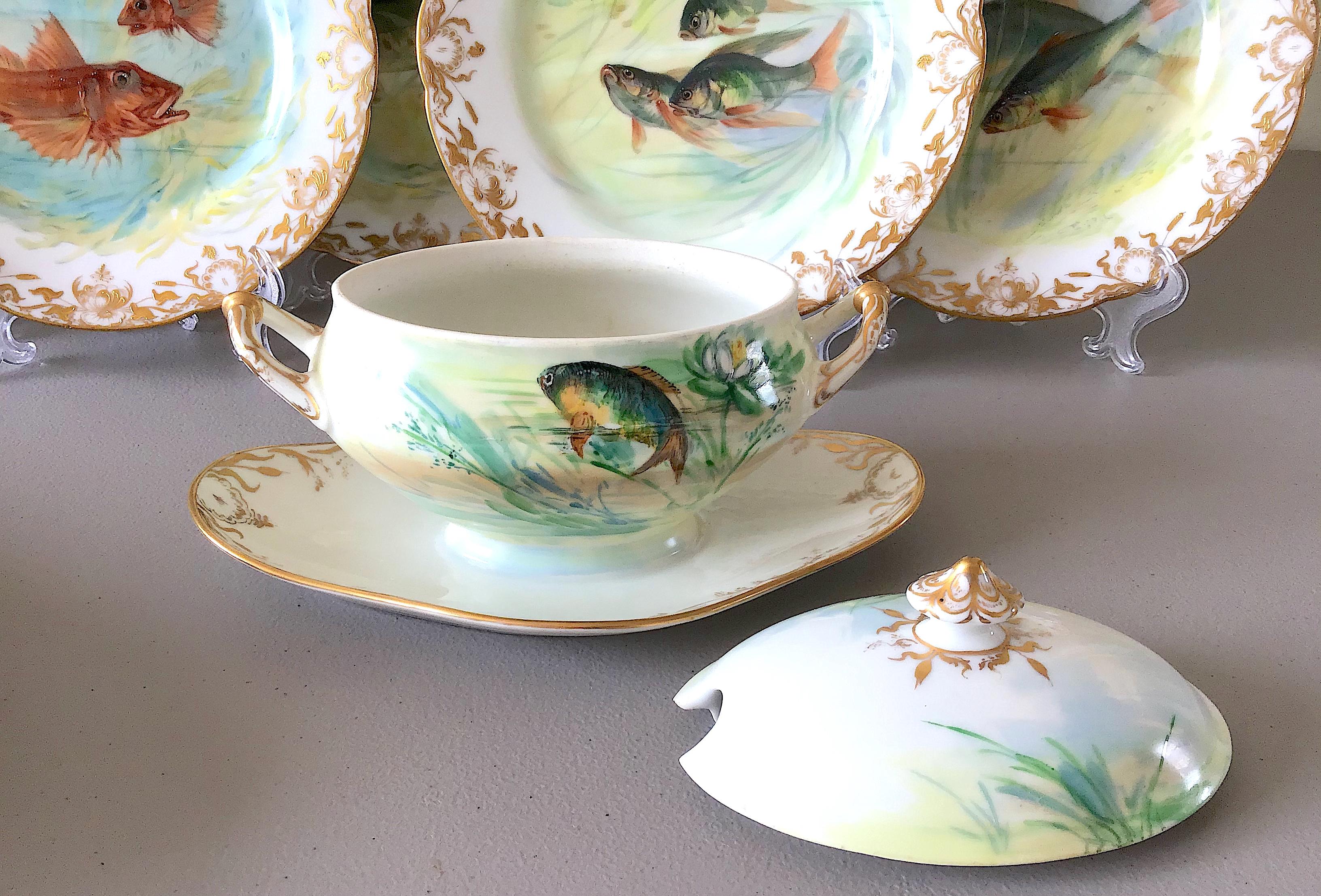 Dresden Ambrosius Lamm Dinner Fish Set Service for 14 Hand Painted, Ca 1930 In Good Condition For Sale In Austin, TX